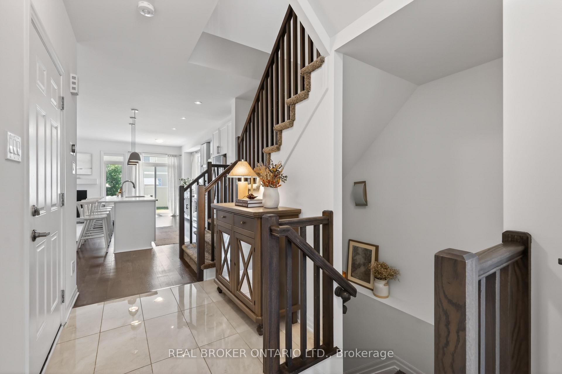 Photo 5 of 91 Chevron Place, Ottawa, Mer Bleue/Bradley Estates/Anderson Park — HOMEH