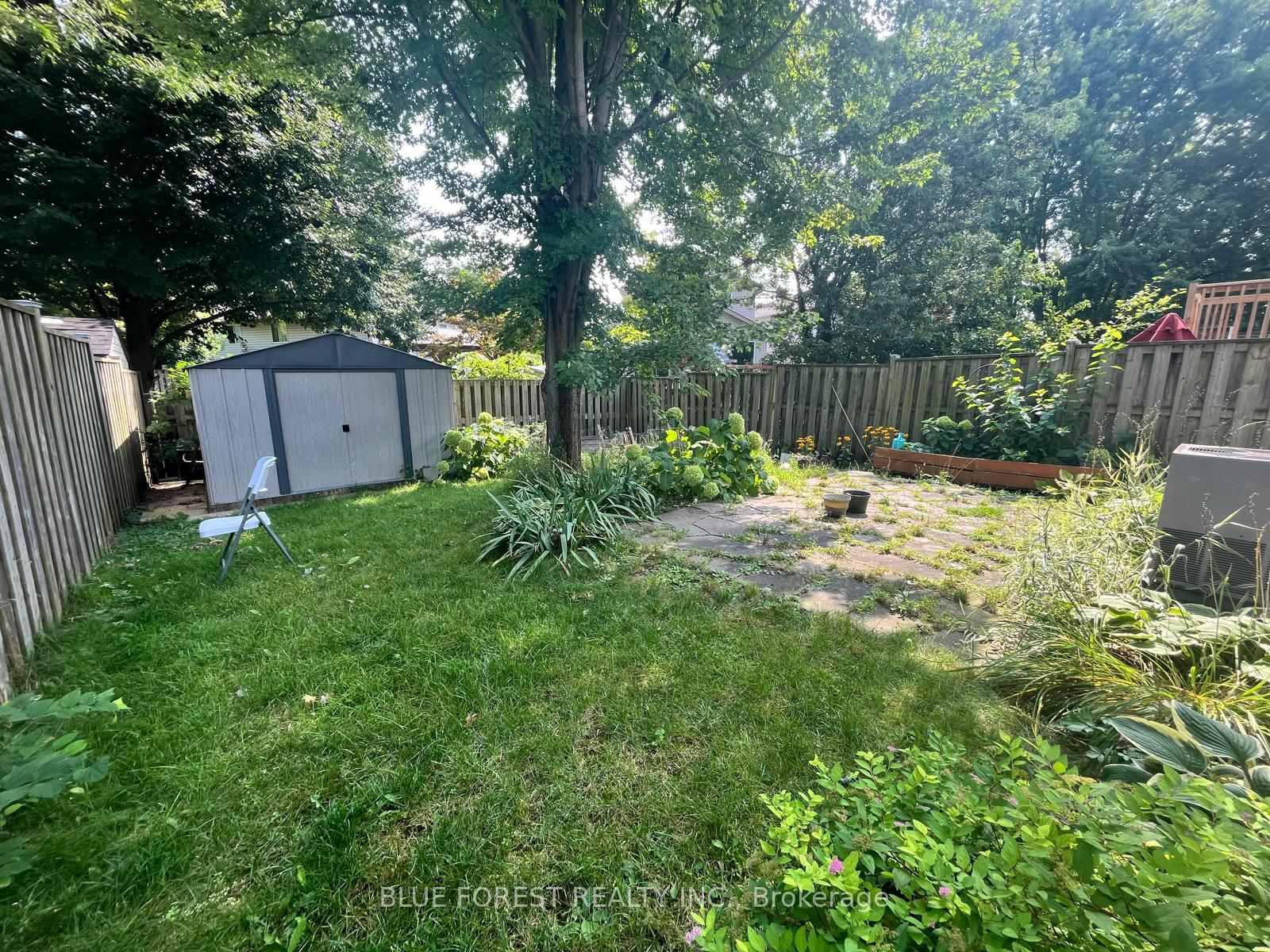 Photo 30 of 1828 Marconi Boulevard, London, East I — HOMEH