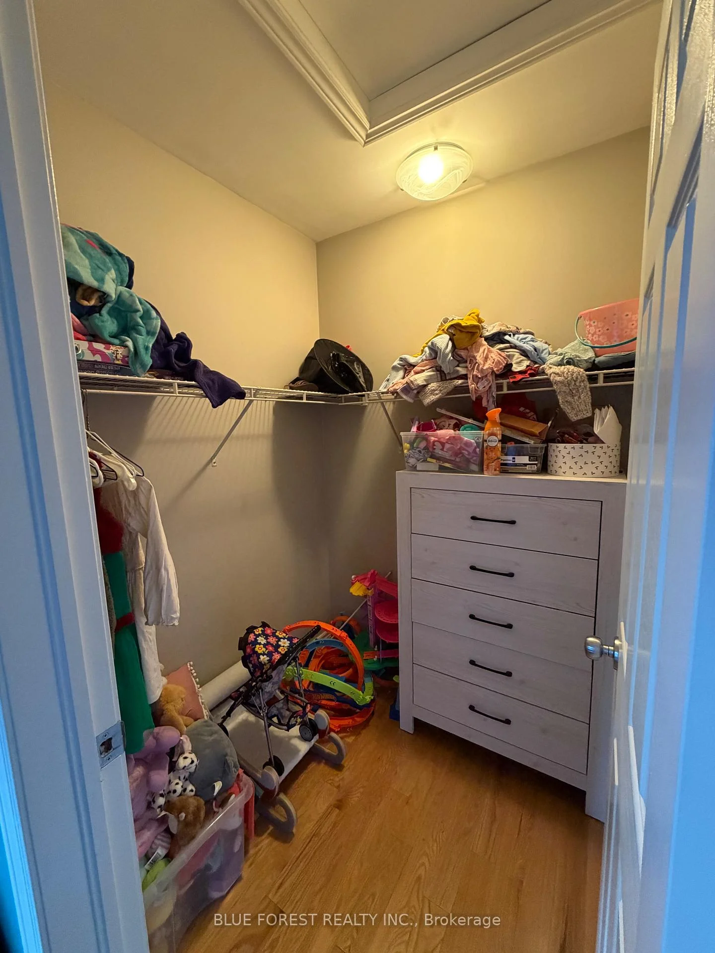 Photo 21 of 1828 Marconi Boulevard, London, East I — HOMEH