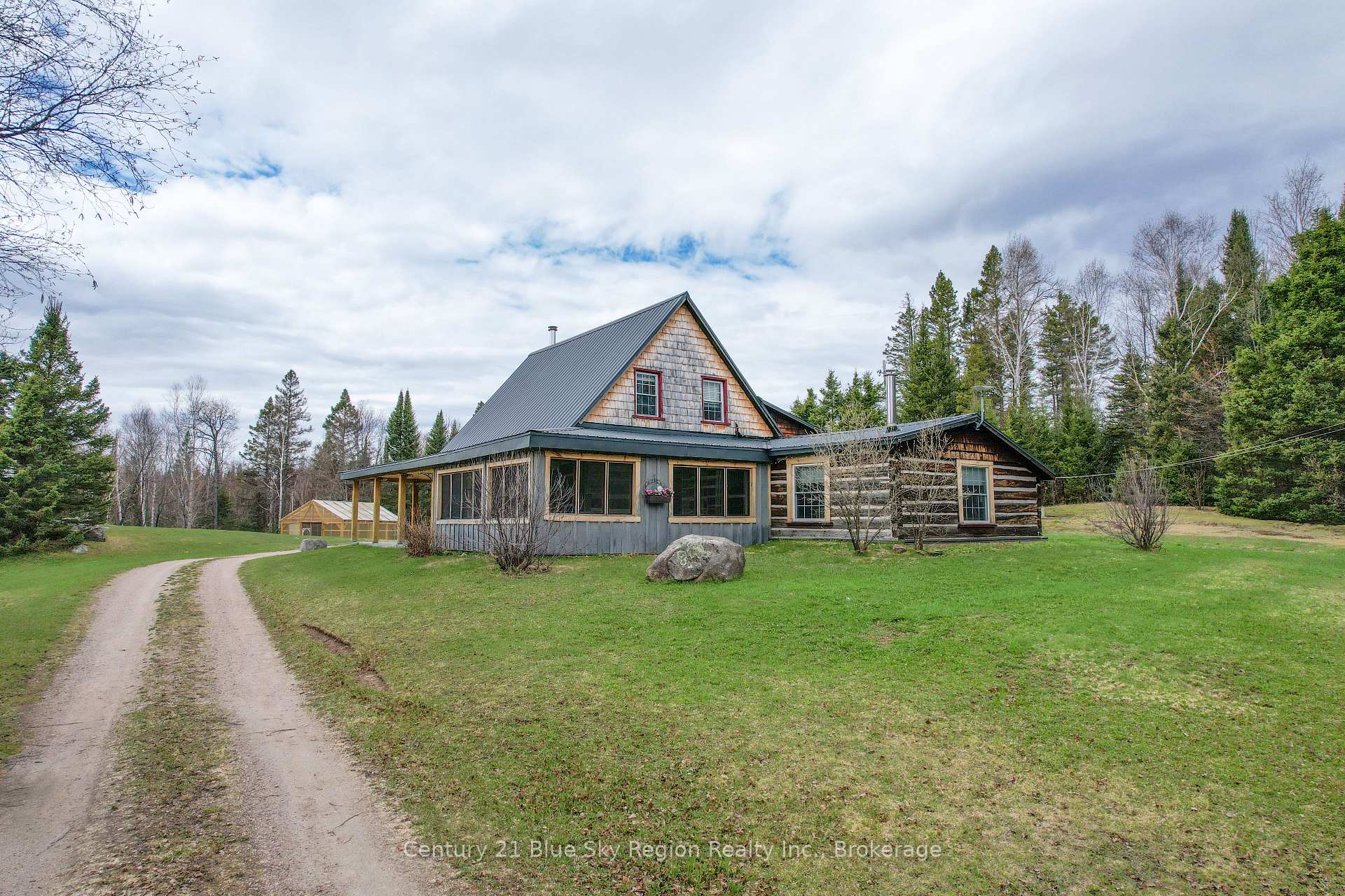 Photo 5 of 930 Ponderosa Road, Nipissing — HOMEH