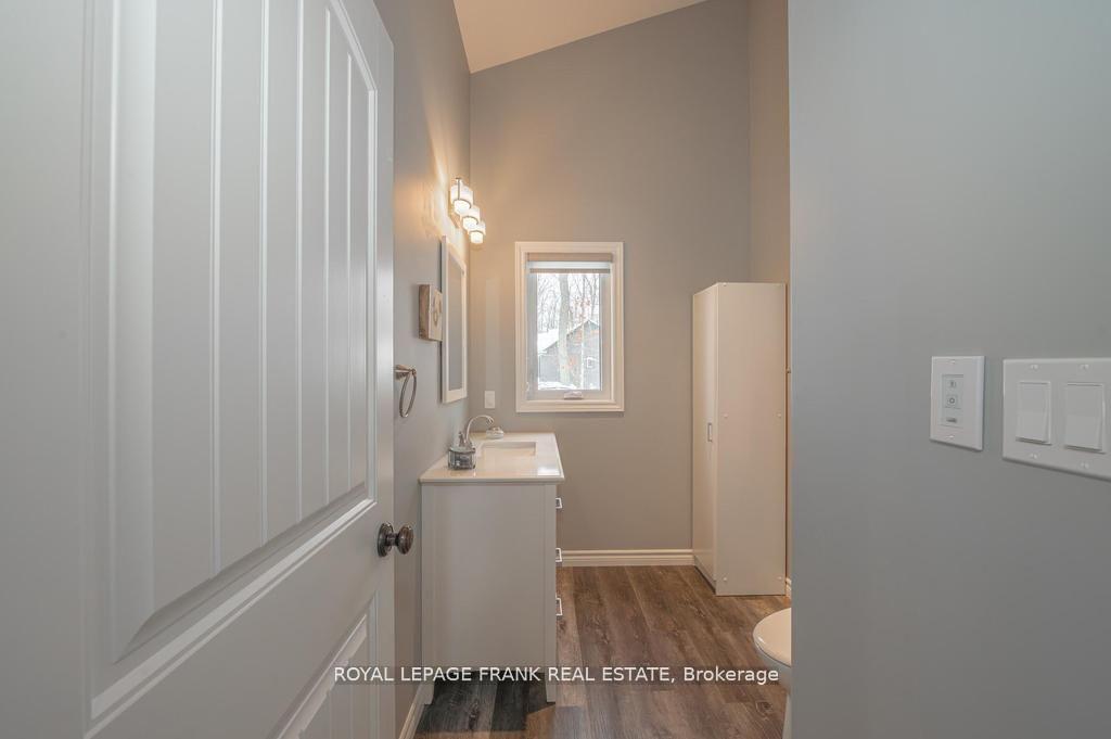 Photo 15 of 24 Ted's Lane, Trent Lakes — HOMEH