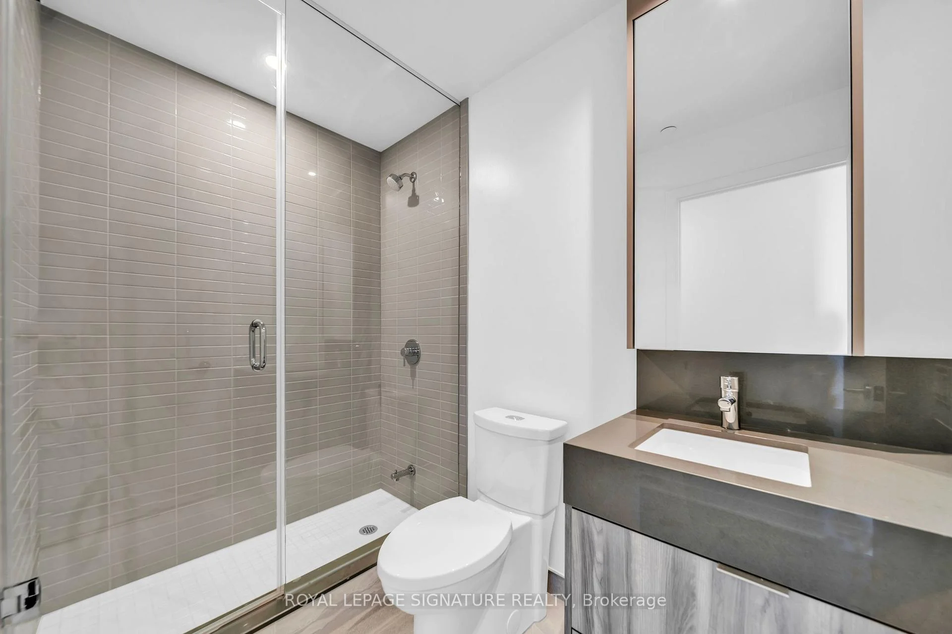 Photo 12 of Unit 1518, 6 Flavelle Trail, Vaughan, Steeles West Industrial — HOMEH