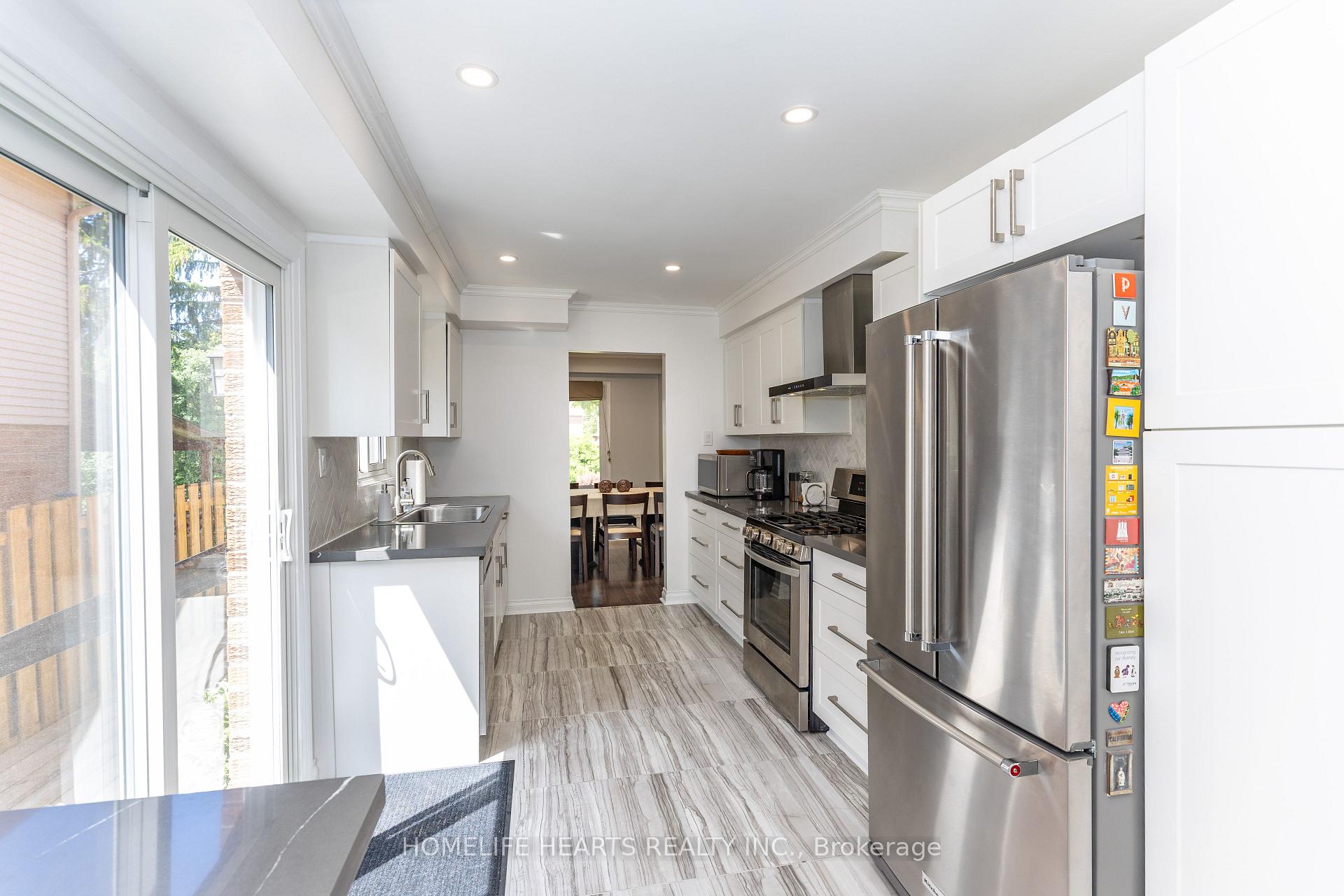 Photo 7 of 1118 Cedarcroft Crescent, Pickering, Liverpool — HOMEH
