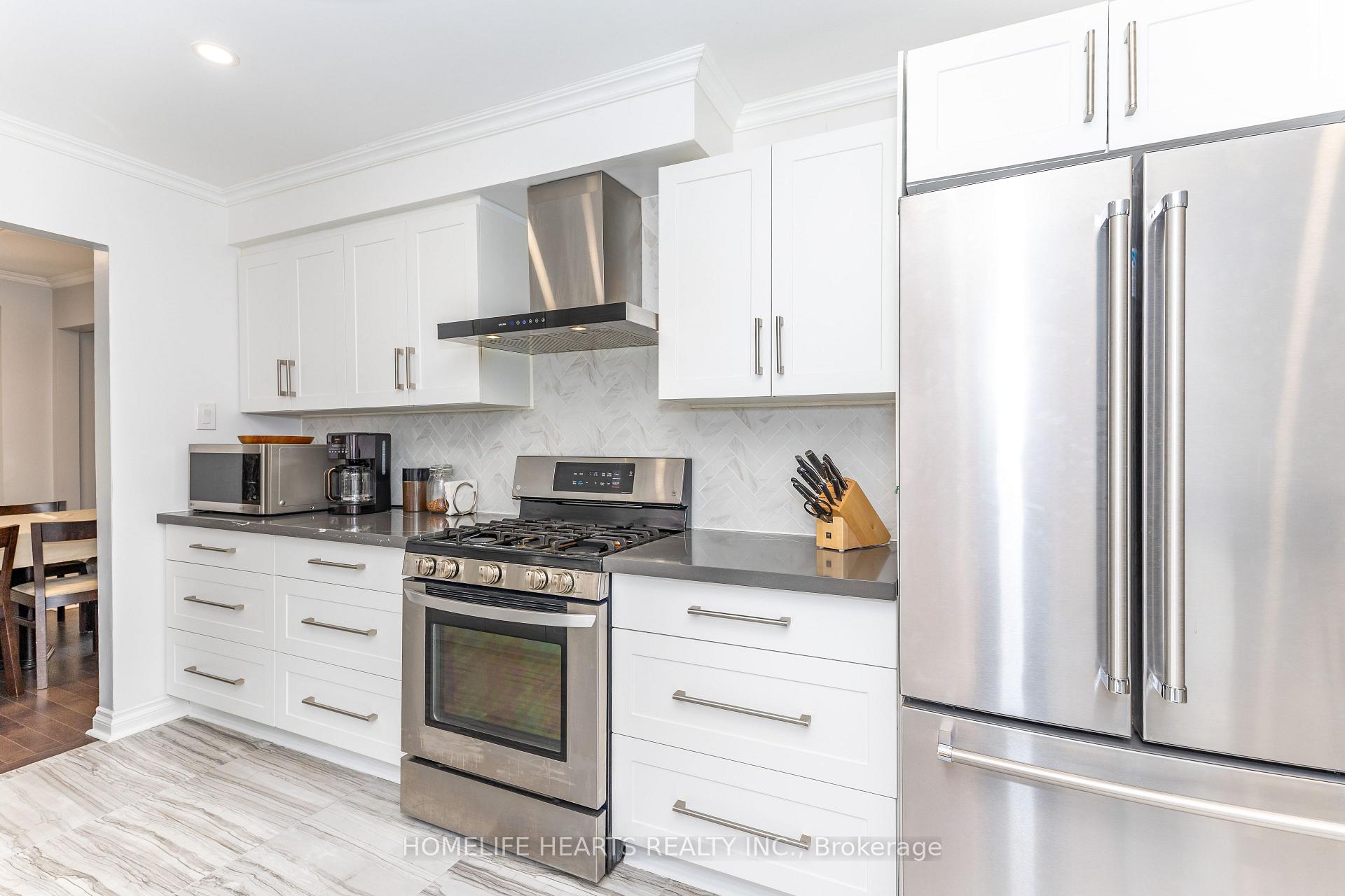 Photo 10 of 1118 Cedarcroft Crescent, Pickering, Liverpool — HOMEH