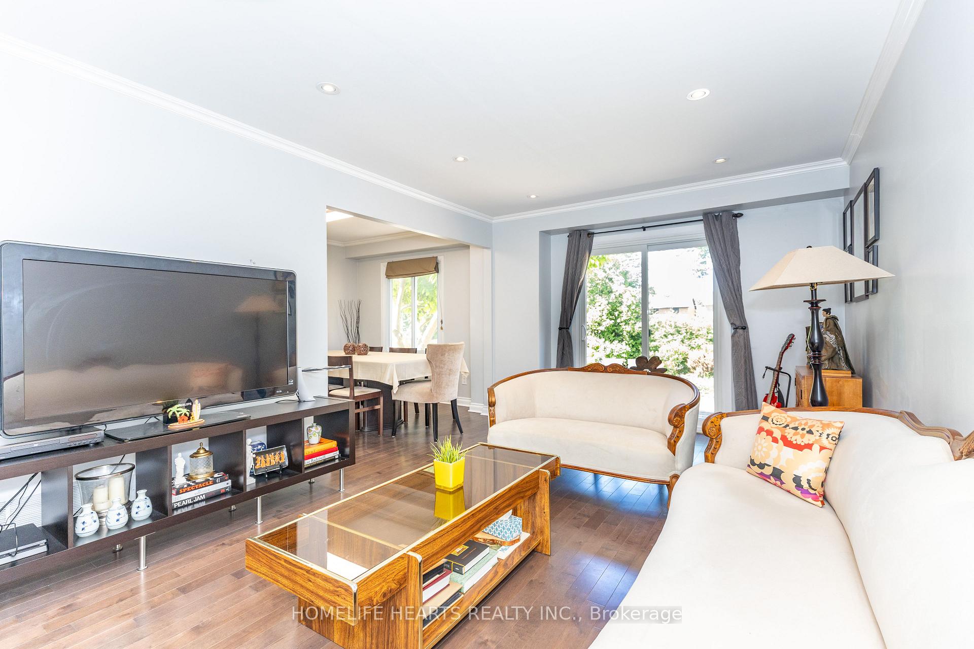 Photo 16 of 1118 Cedarcroft Crescent, Pickering, Liverpool — HOMEH
