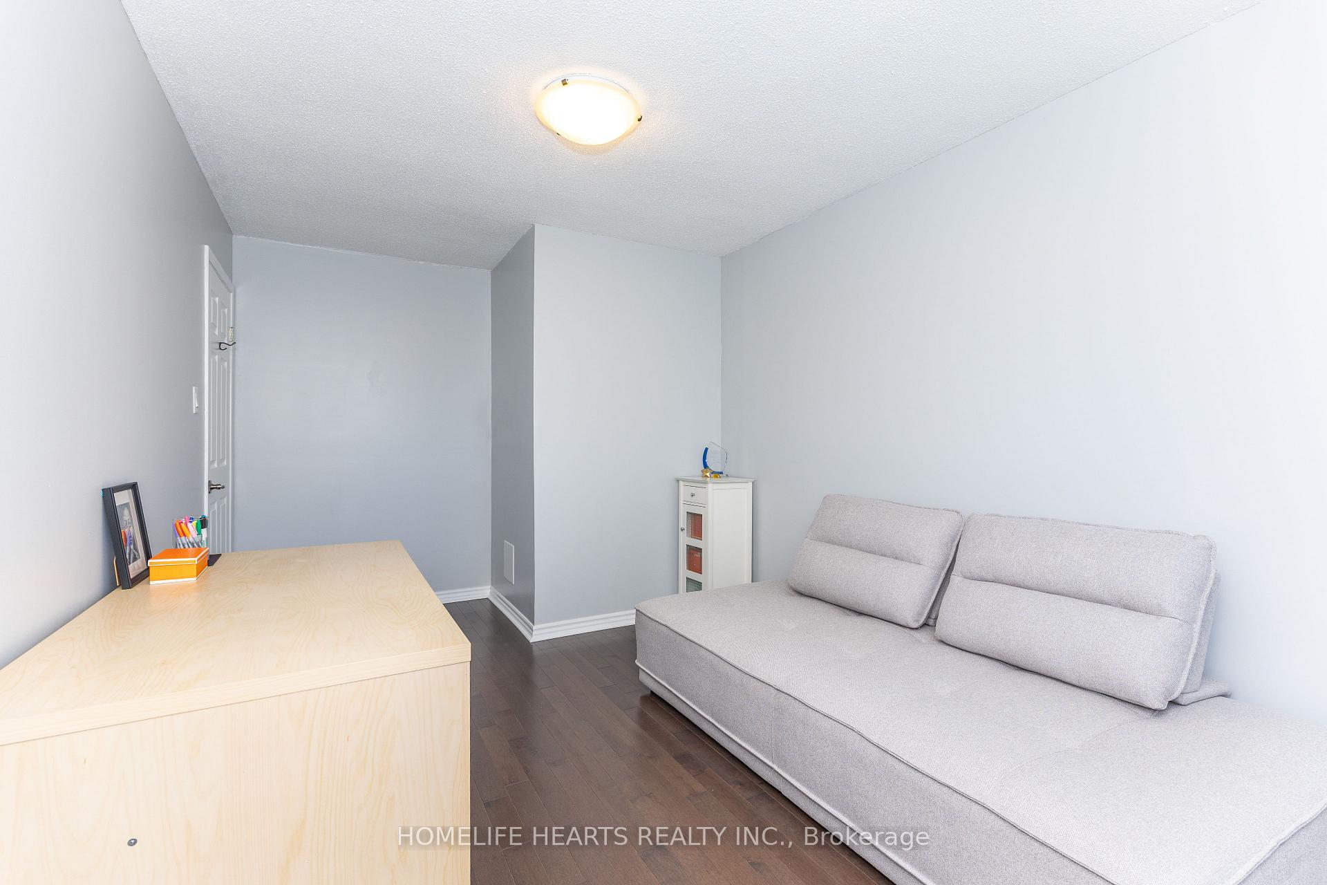 Photo 23 of 1118 Cedarcroft Crescent, Pickering, Liverpool — HOMEH