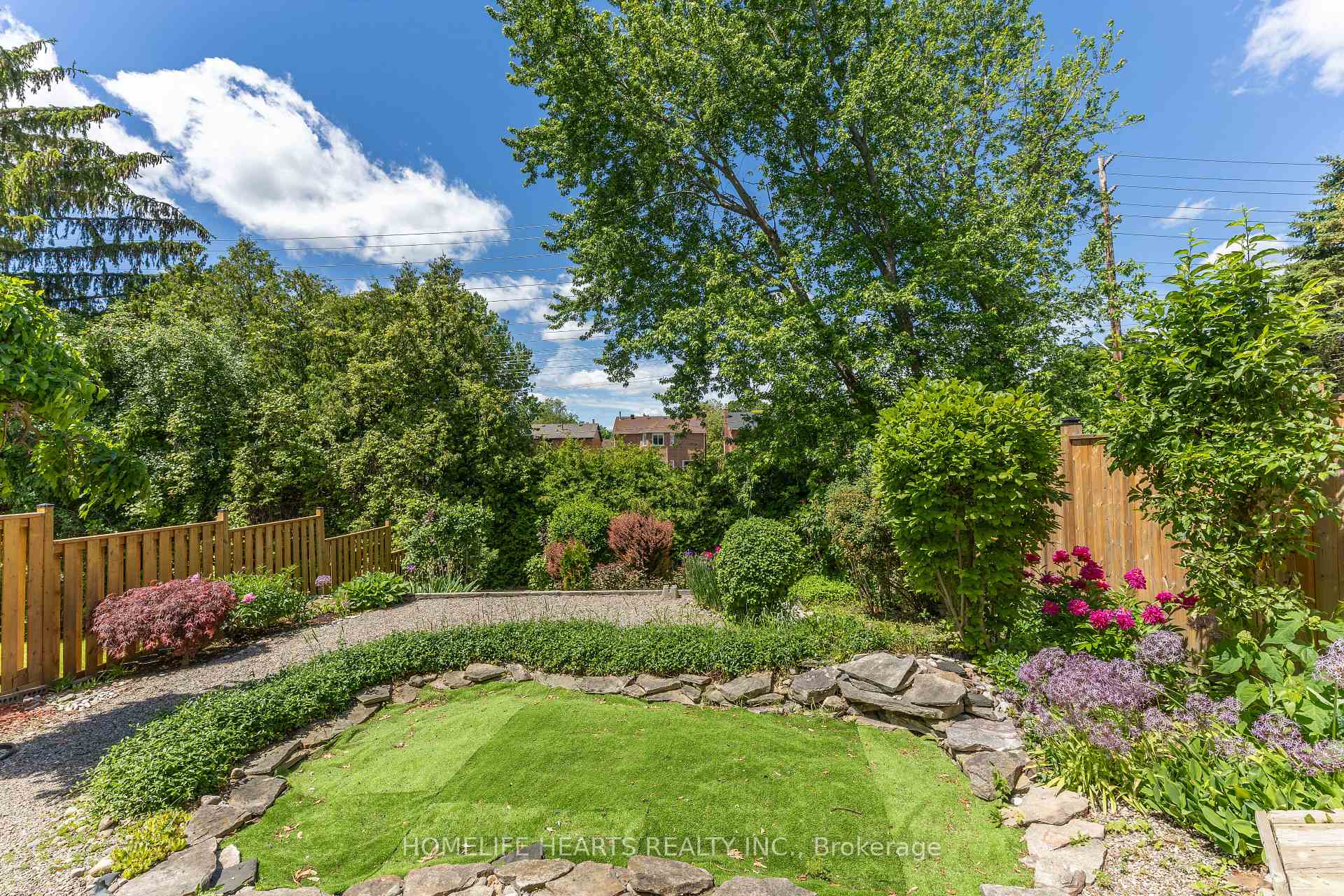 Photo 40 of 1118 Cedarcroft Crescent, Pickering, Liverpool — HOMEH