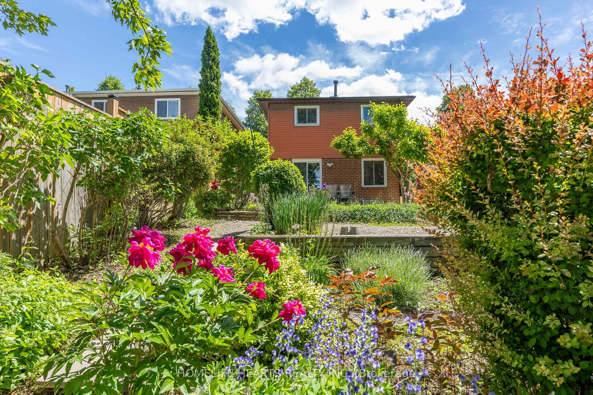 Photo 46 of 1118 Cedarcroft Crescent, Pickering, Liverpool — HOMEH