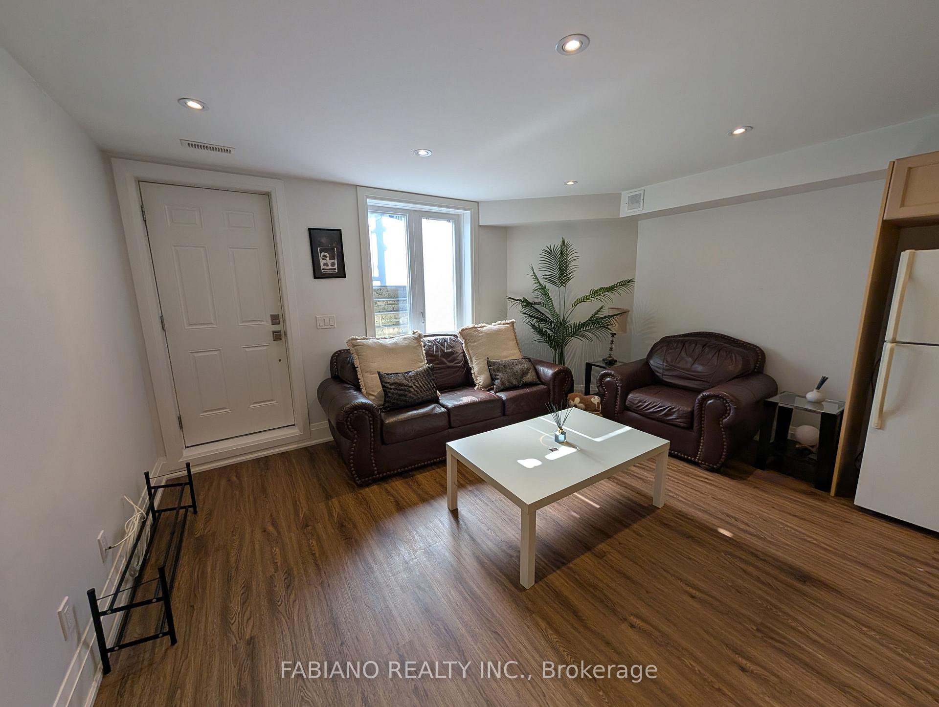 Photo 5 of Unit Lower, 1036 Dovercourt Road, Toronto, Dovercourt-Wallace Emerson-Junction — HOMEH