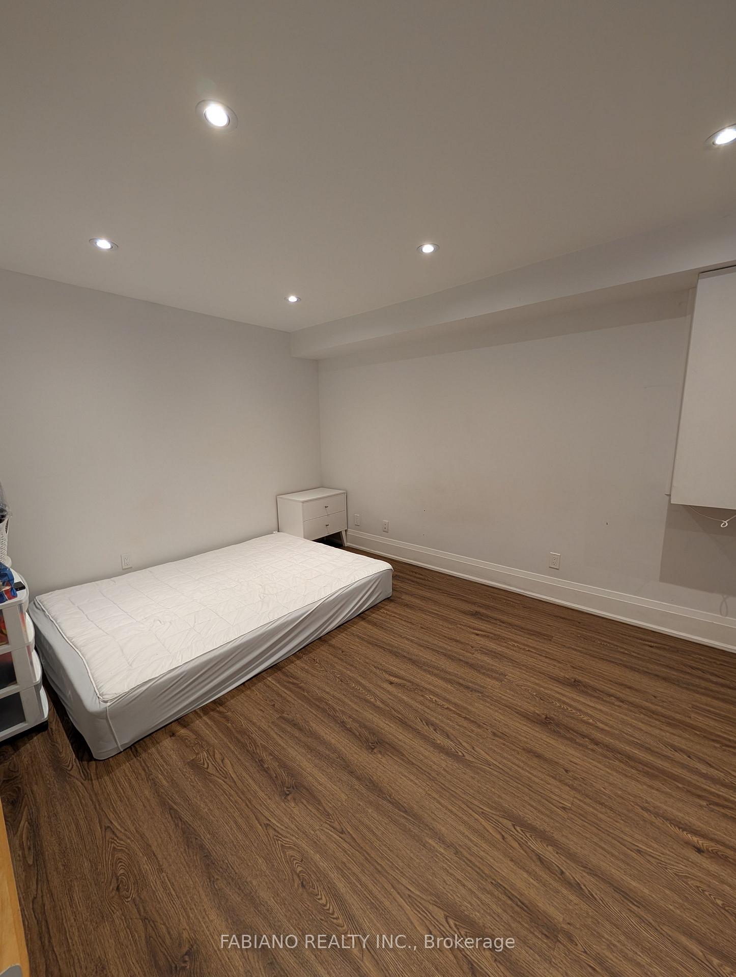 Photo 11 of Unit Lower, 1036 Dovercourt Road, Toronto, Dovercourt-Wallace Emerson-Junction — HOMEH