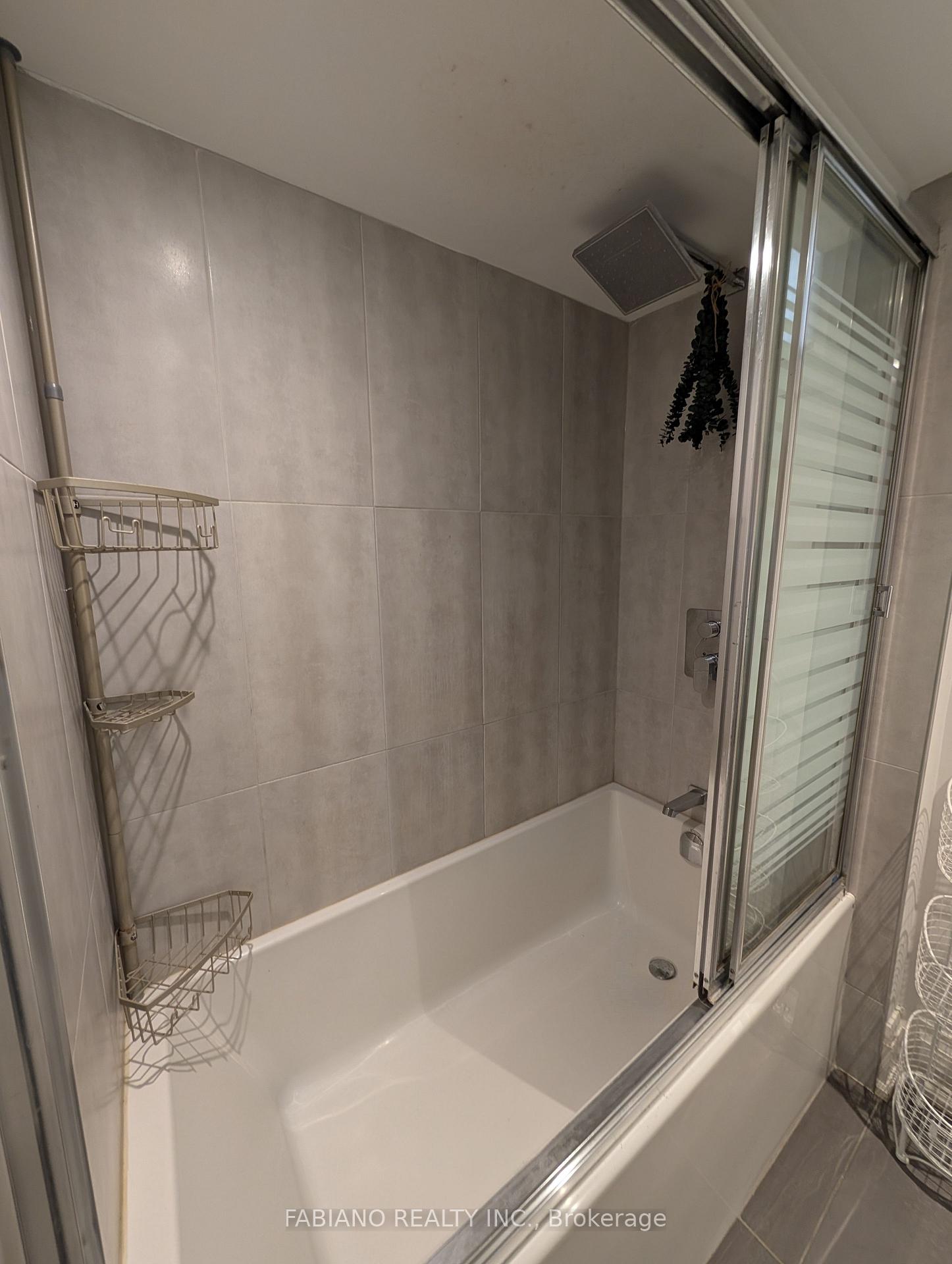 Photo 14 of Unit Lower, 1036 Dovercourt Road, Toronto, Dovercourt-Wallace Emerson-Junction — HOMEH
