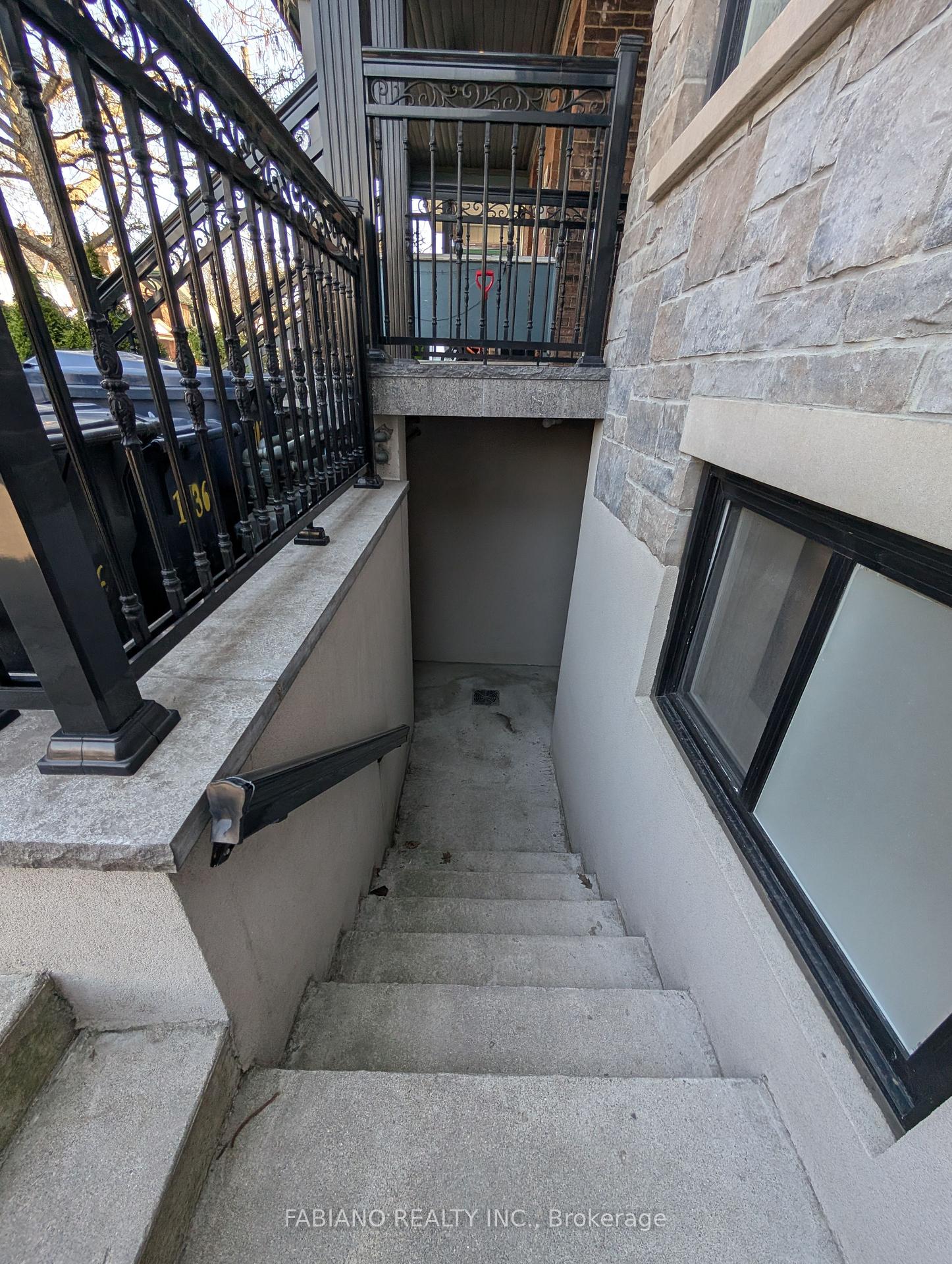 Photo 22 of Unit Lower, 1036 Dovercourt Road, Toronto, Dovercourt-Wallace Emerson-Junction — HOMEH