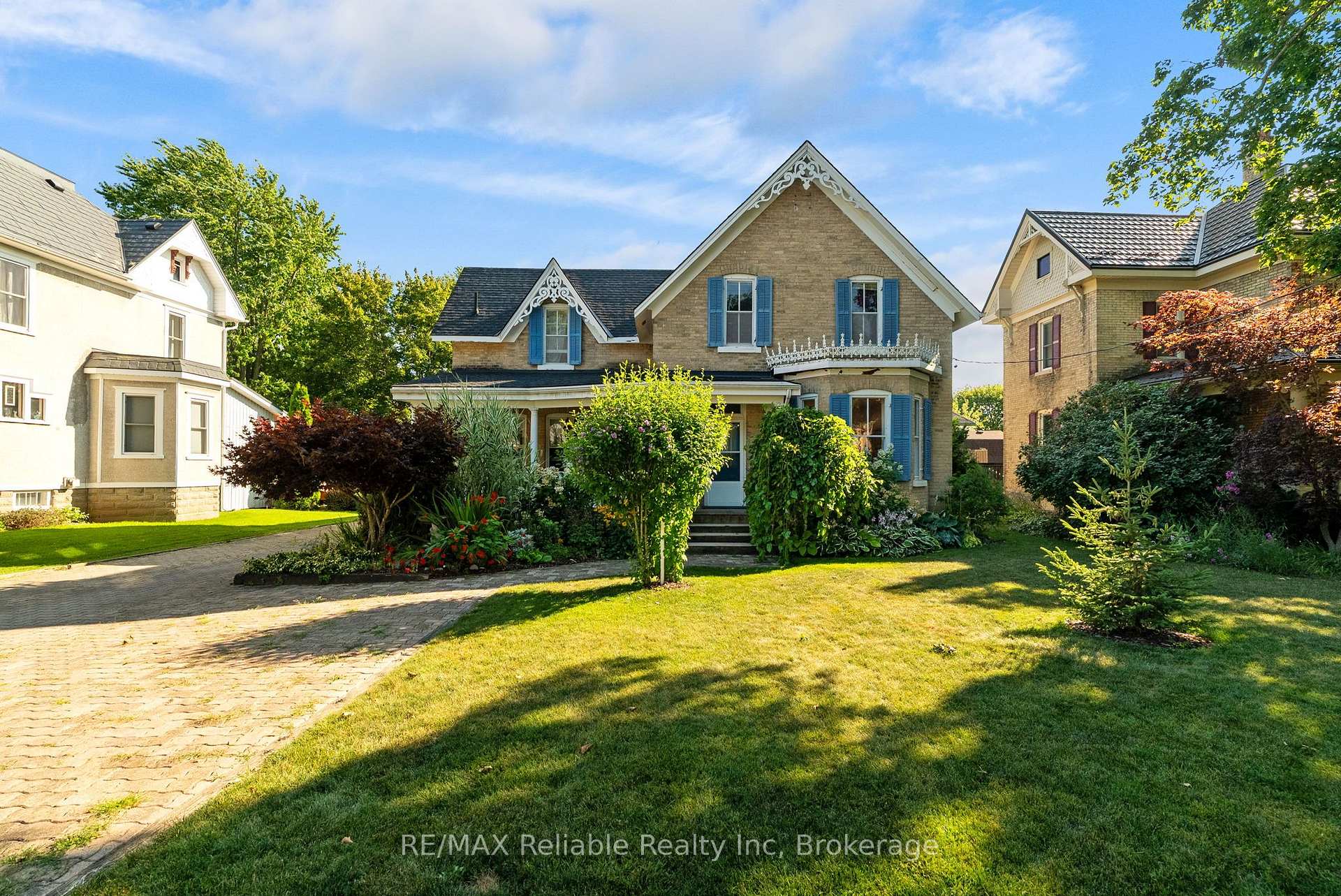 Photo 2 of 111 John Street, Huron East, Seaforth — HOMEH
