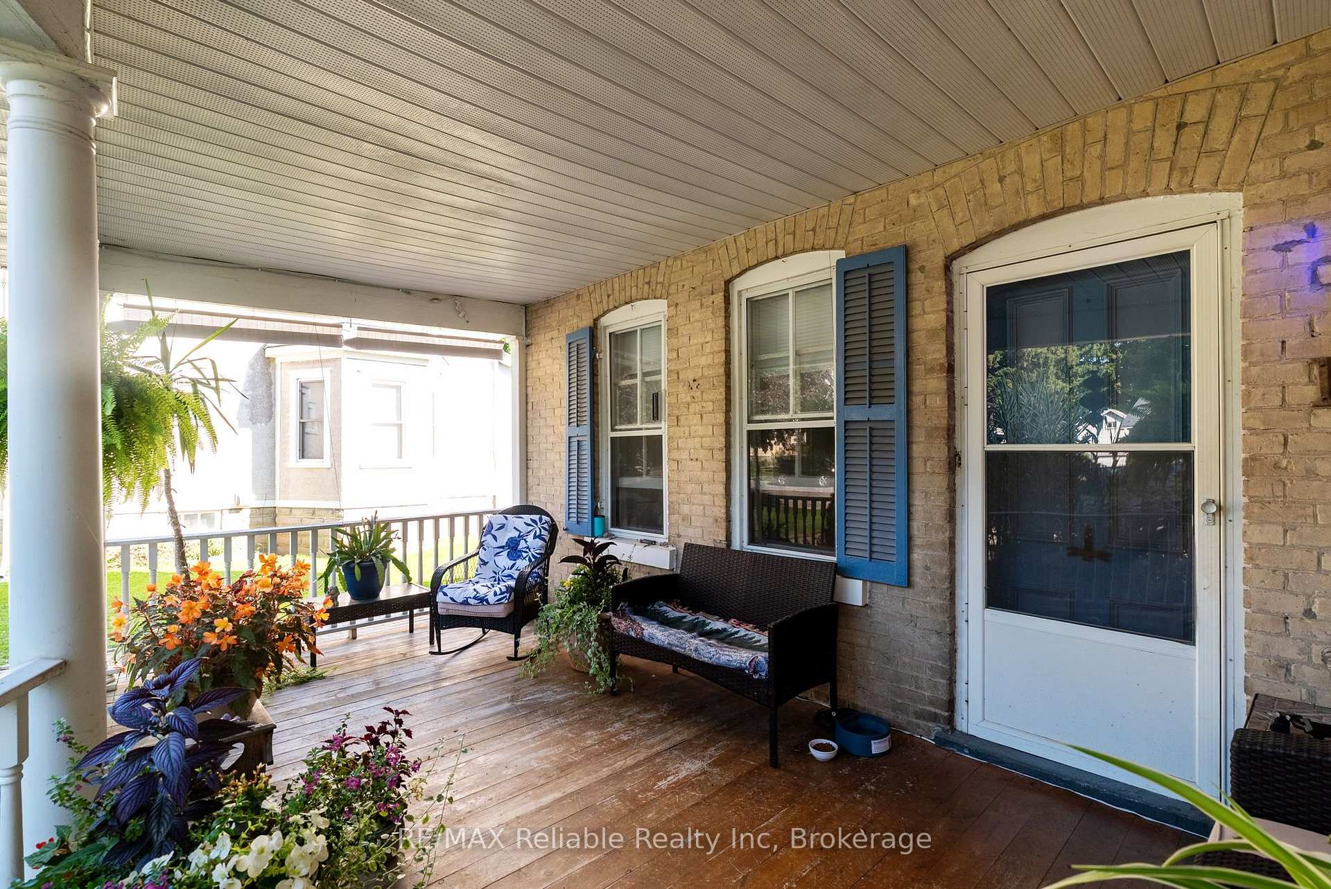 Photo 3 of 111 John Street, Huron East, Seaforth — HOMEH