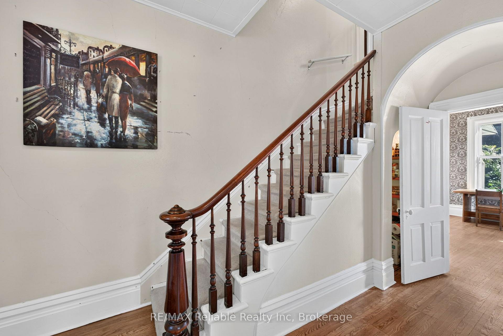 Photo 5 of 111 John Street, Huron East, Seaforth — HOMEH