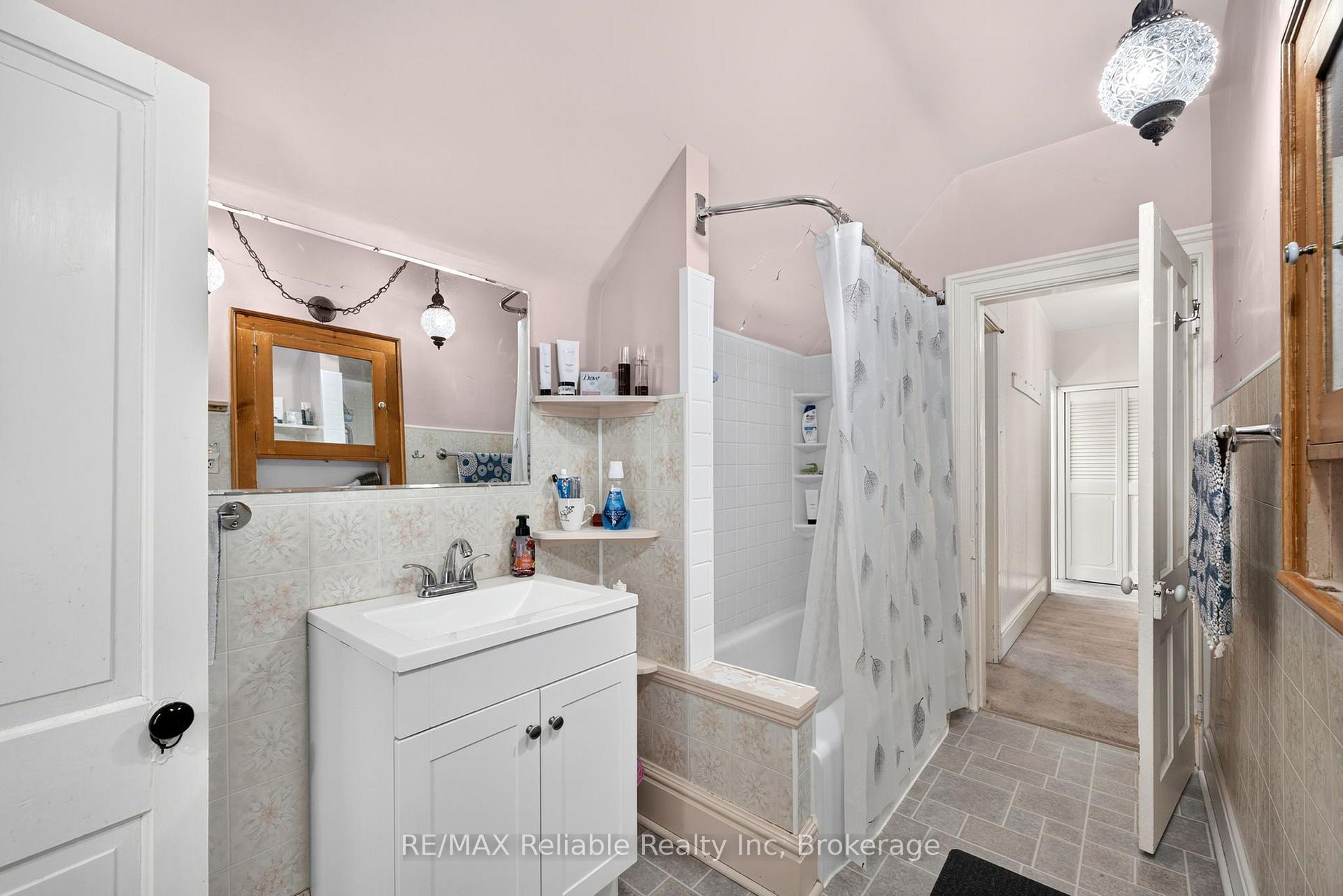 Photo 30 of 111 John Street, Huron East, Seaforth — HOMEH