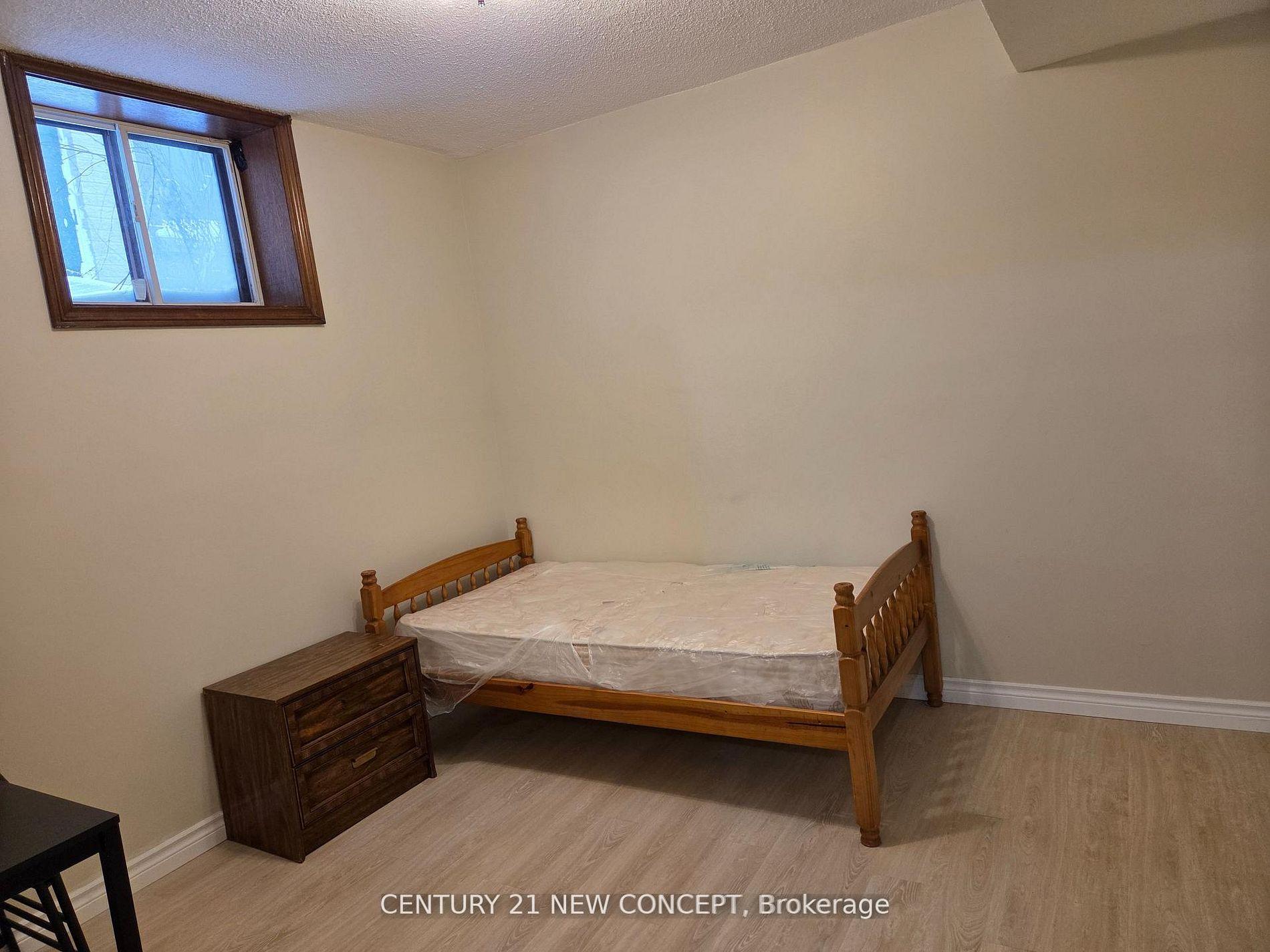 Photo 4 of Unit Bsmt 2, 320 Spring Gate Drive, Vaughan, Crestwood-Springfarm-Yorkhill — HOMEH