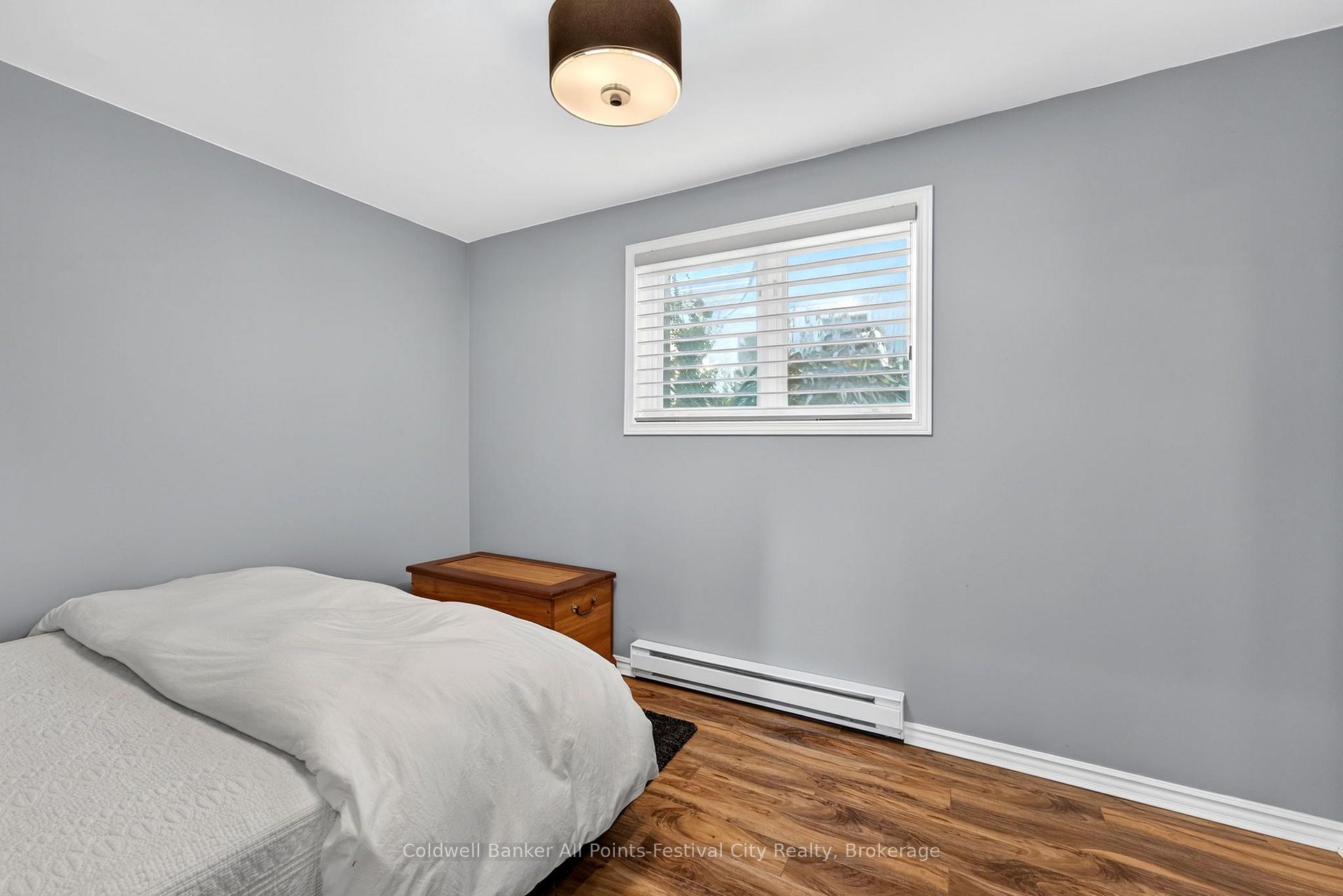 Photo 33 of 323 Warren Street, Goderich, Goderich (Town) — HOMEH