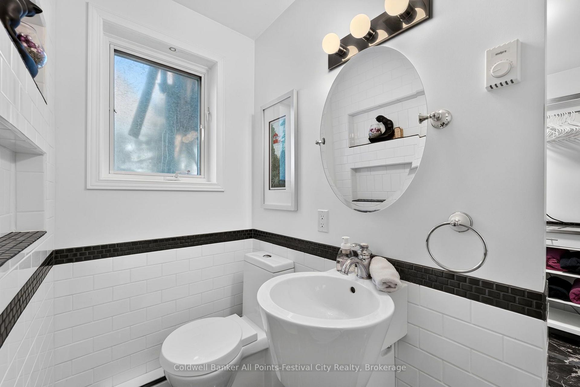 Photo 36 of 323 Warren Street, Goderich, Goderich (Town) — HOMEH