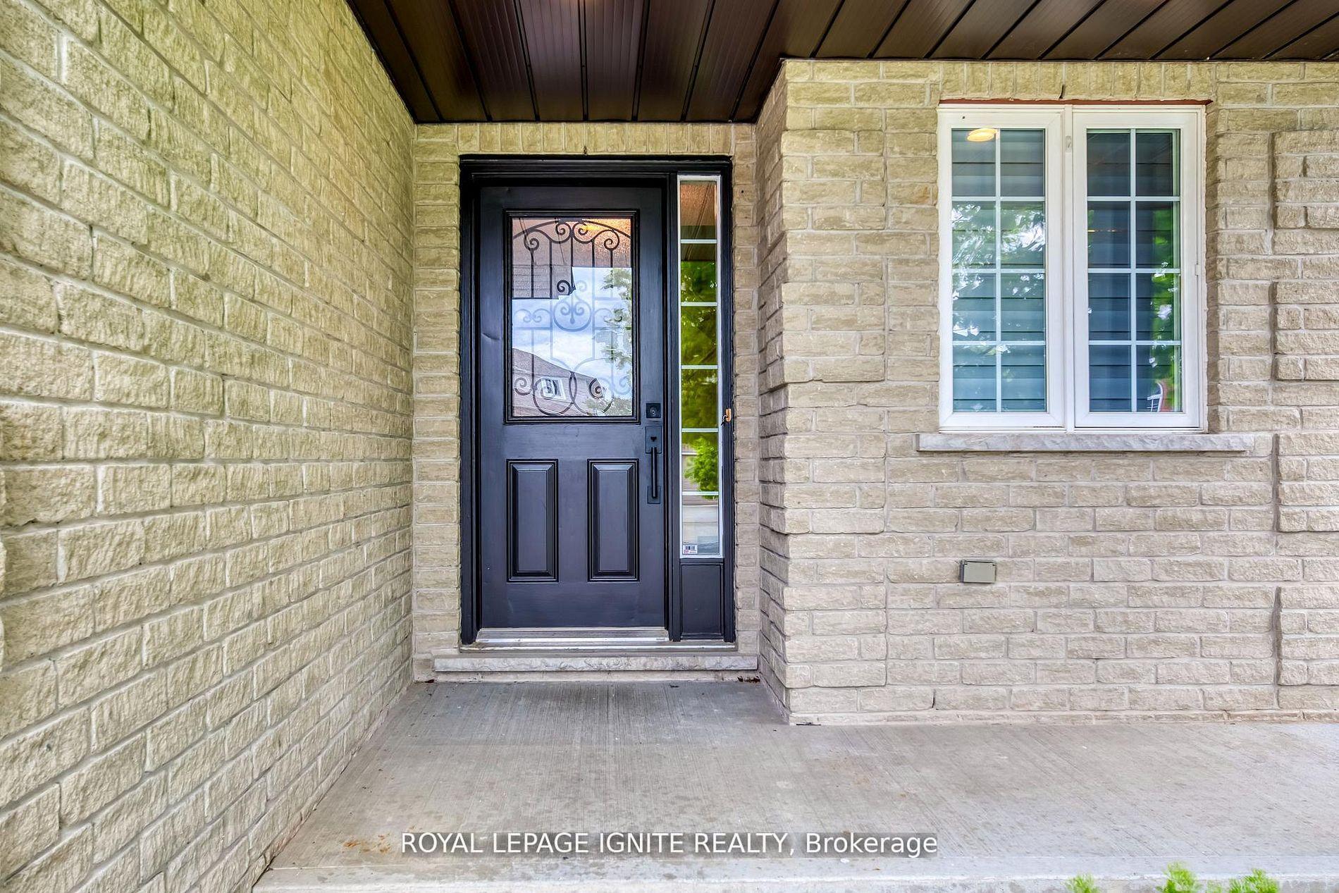 Photo 3 of 64 Templewood Drive, Kitchener, Brigadoon — HOMEH