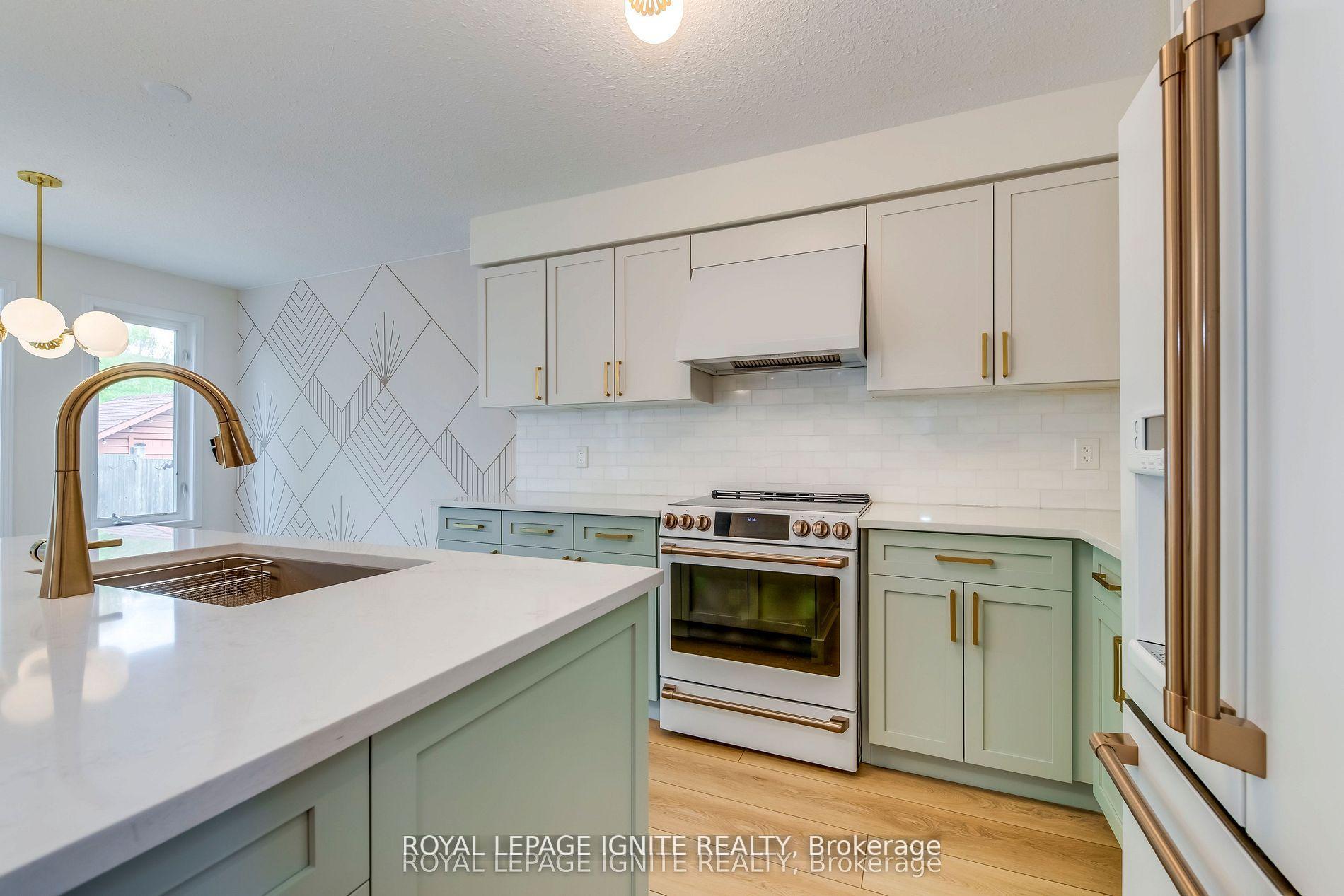 Photo 15 of 64 Templewood Drive, Kitchener, Brigadoon — HOMEH