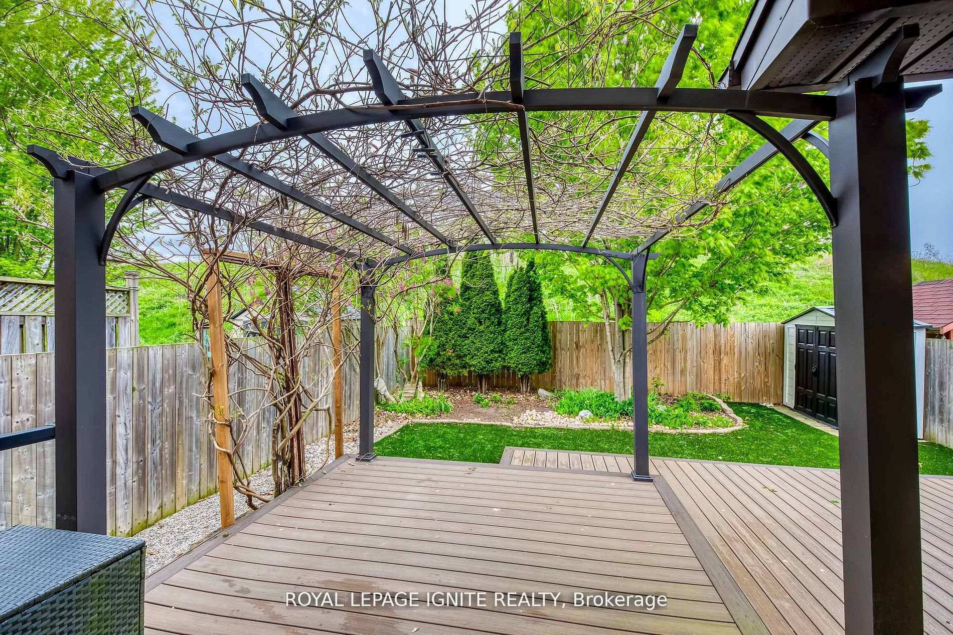 Photo 44 of 64 Templewood Drive, Kitchener, Brigadoon — HOMEH