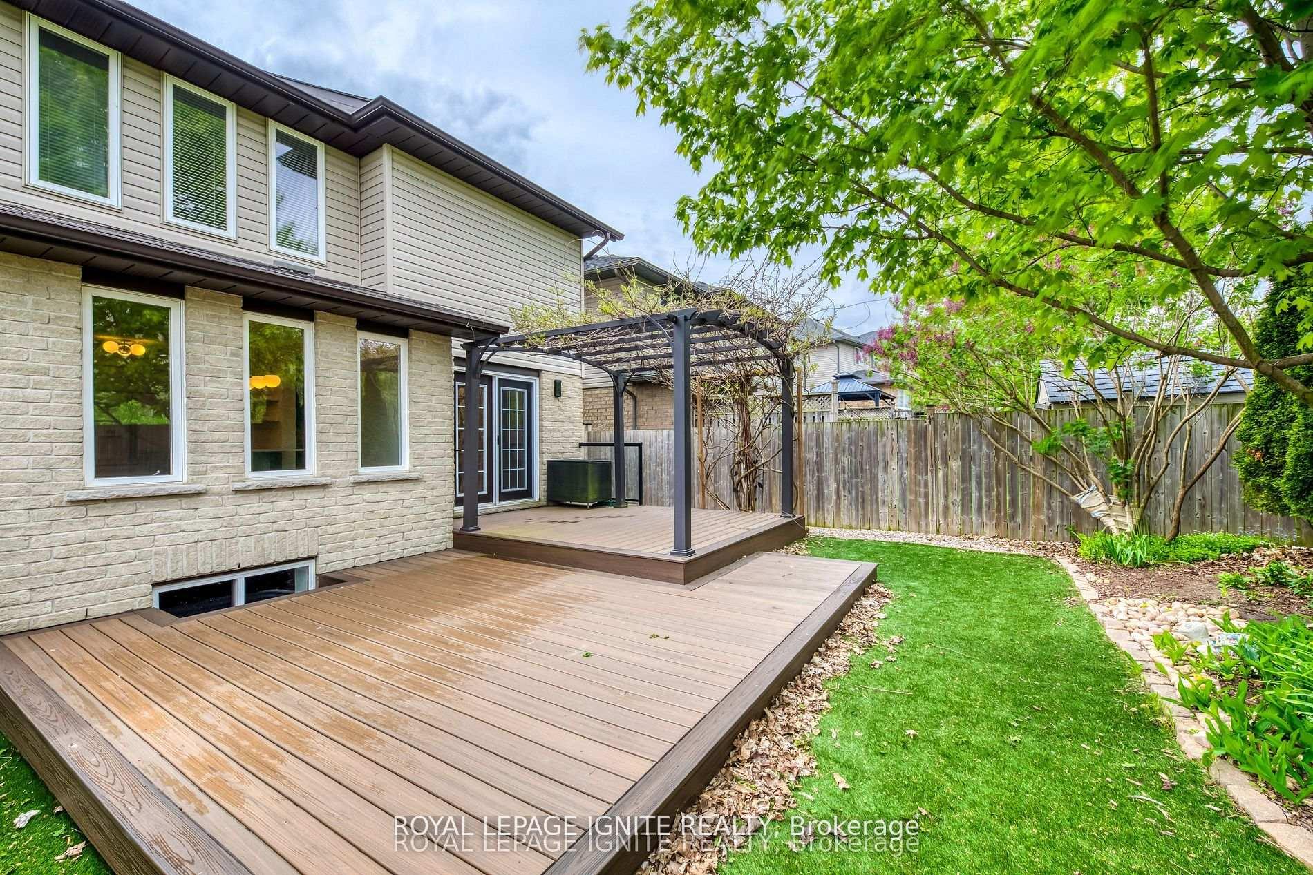 Photo 46 of 64 Templewood Drive, Kitchener, Brigadoon — HOMEH