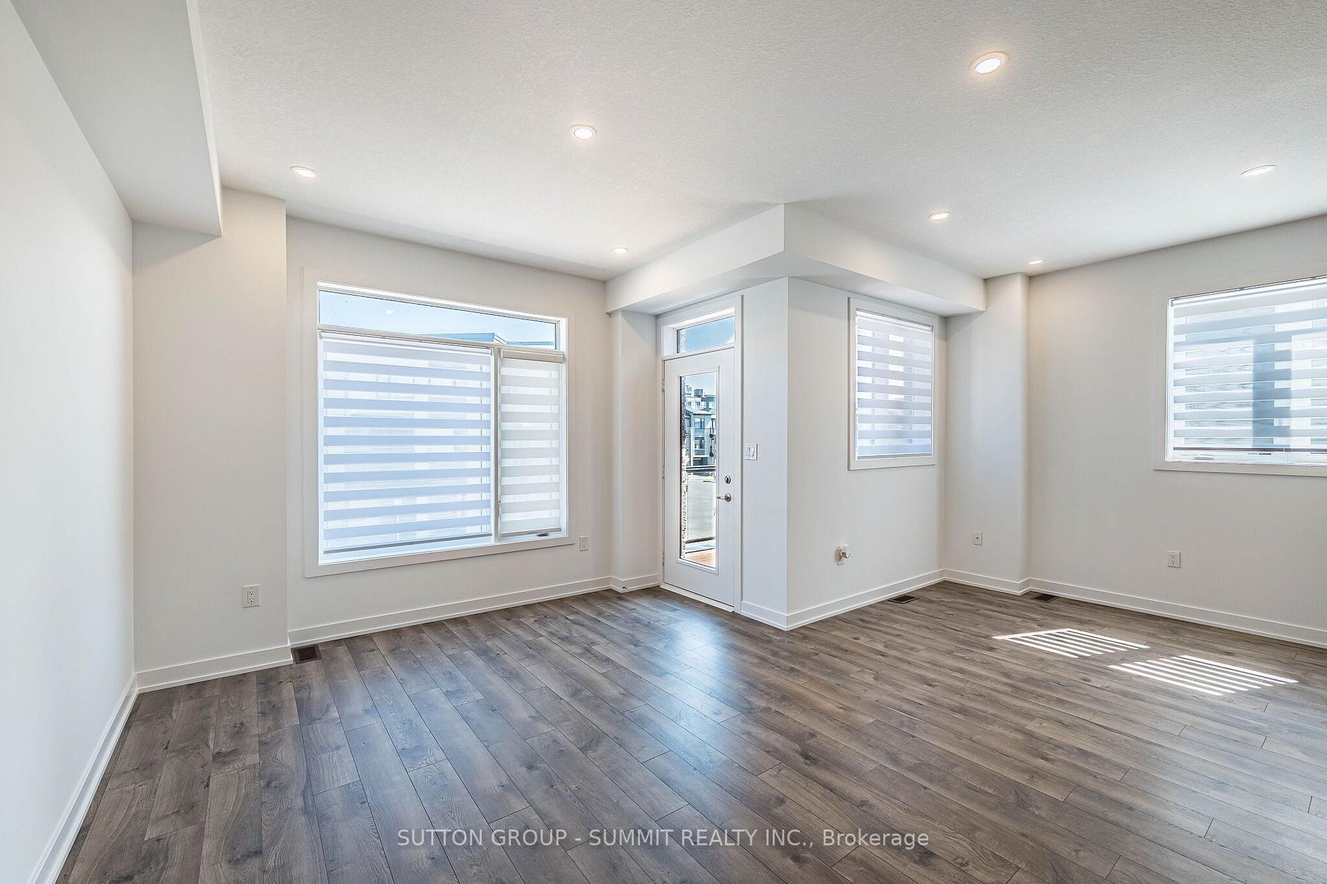 Photo 15 of Unit 93, 590 North Service Road, Hamilton, Lakeshore — HOMEH