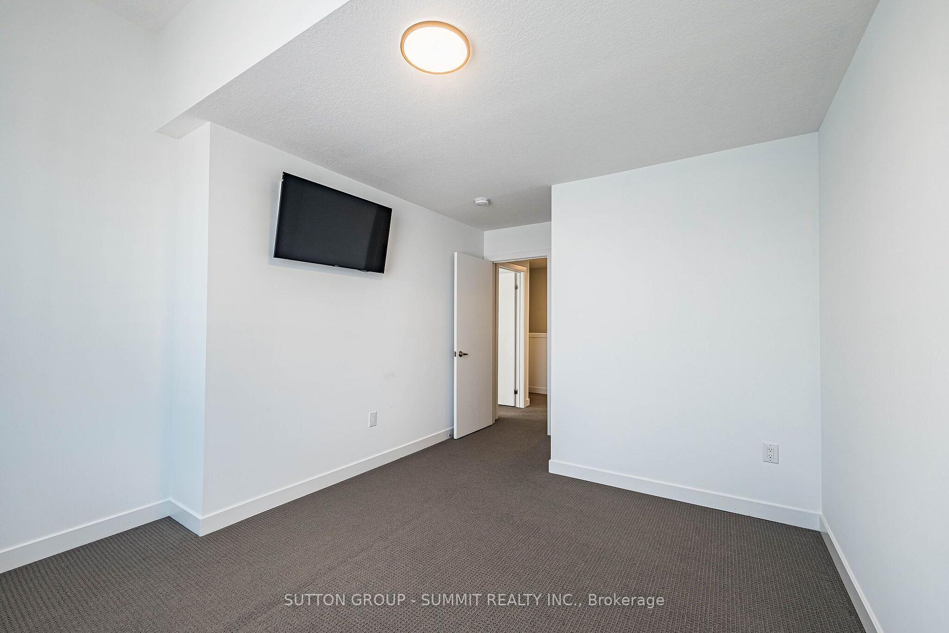 Photo 21 of Unit 93, 590 North Service Road, Hamilton, Lakeshore — HOMEH