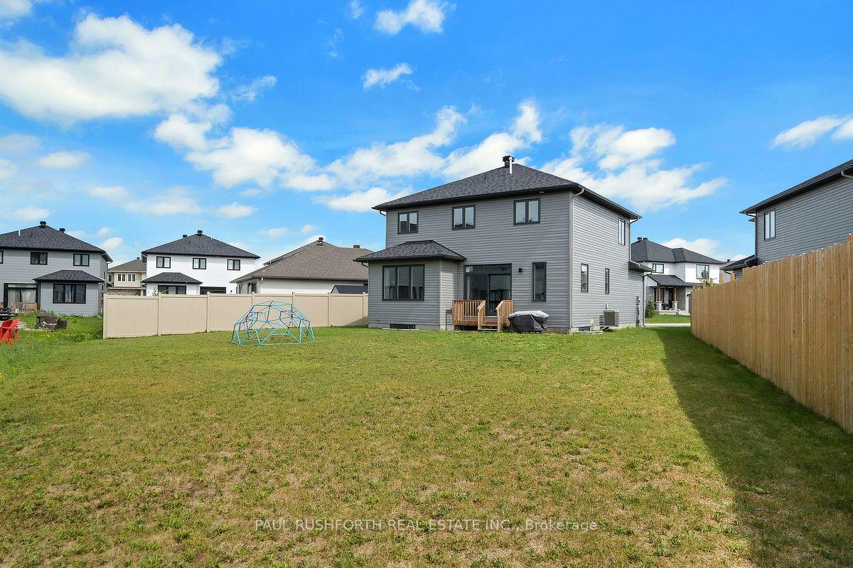 Photo 35 of 30 Dowdall Circle, Carleton Place, Carleton Place — HOMEH