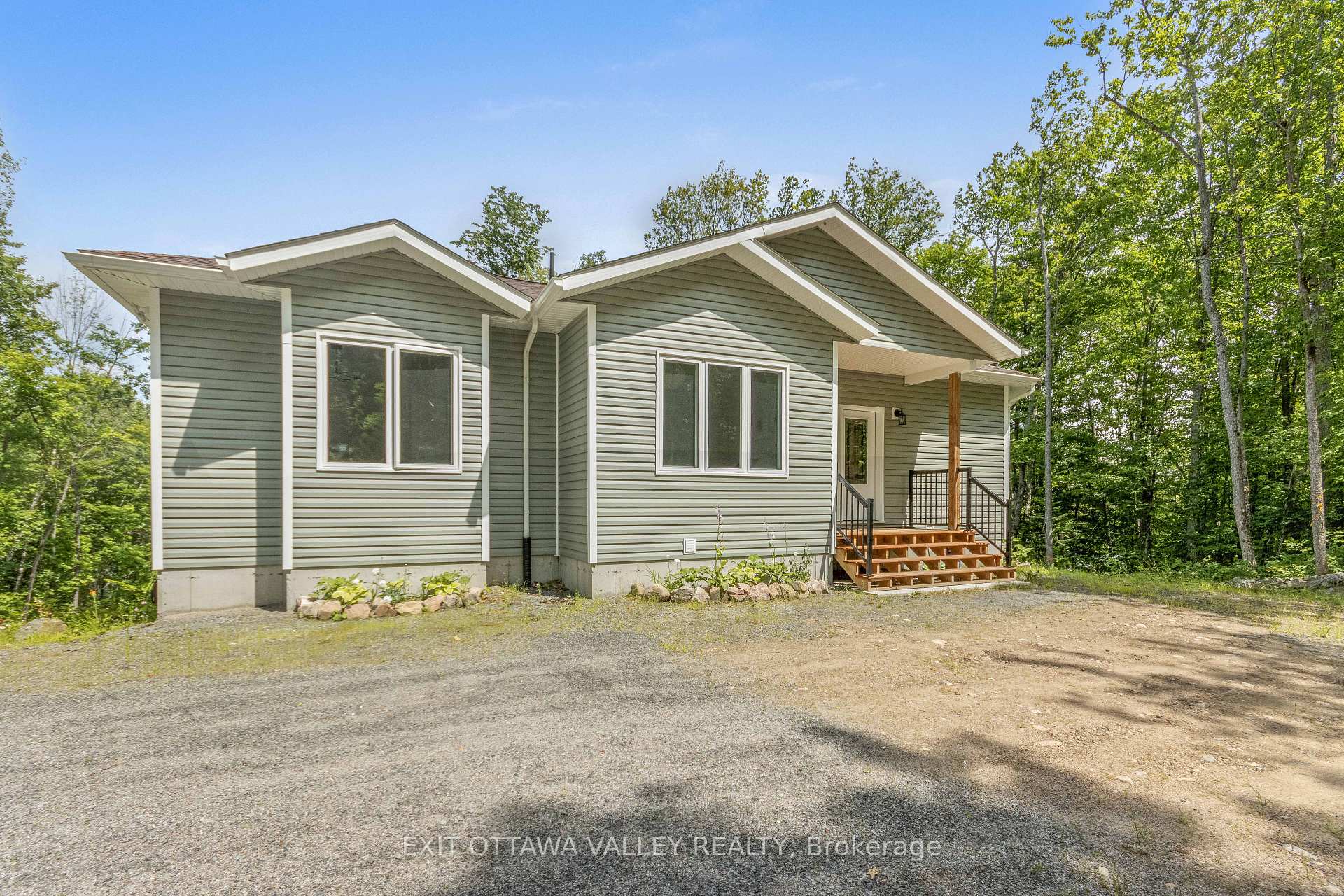 Photo 6 of 698 Mitchell Road, Madawaska Valley, Madawaska Valley — HOMEH