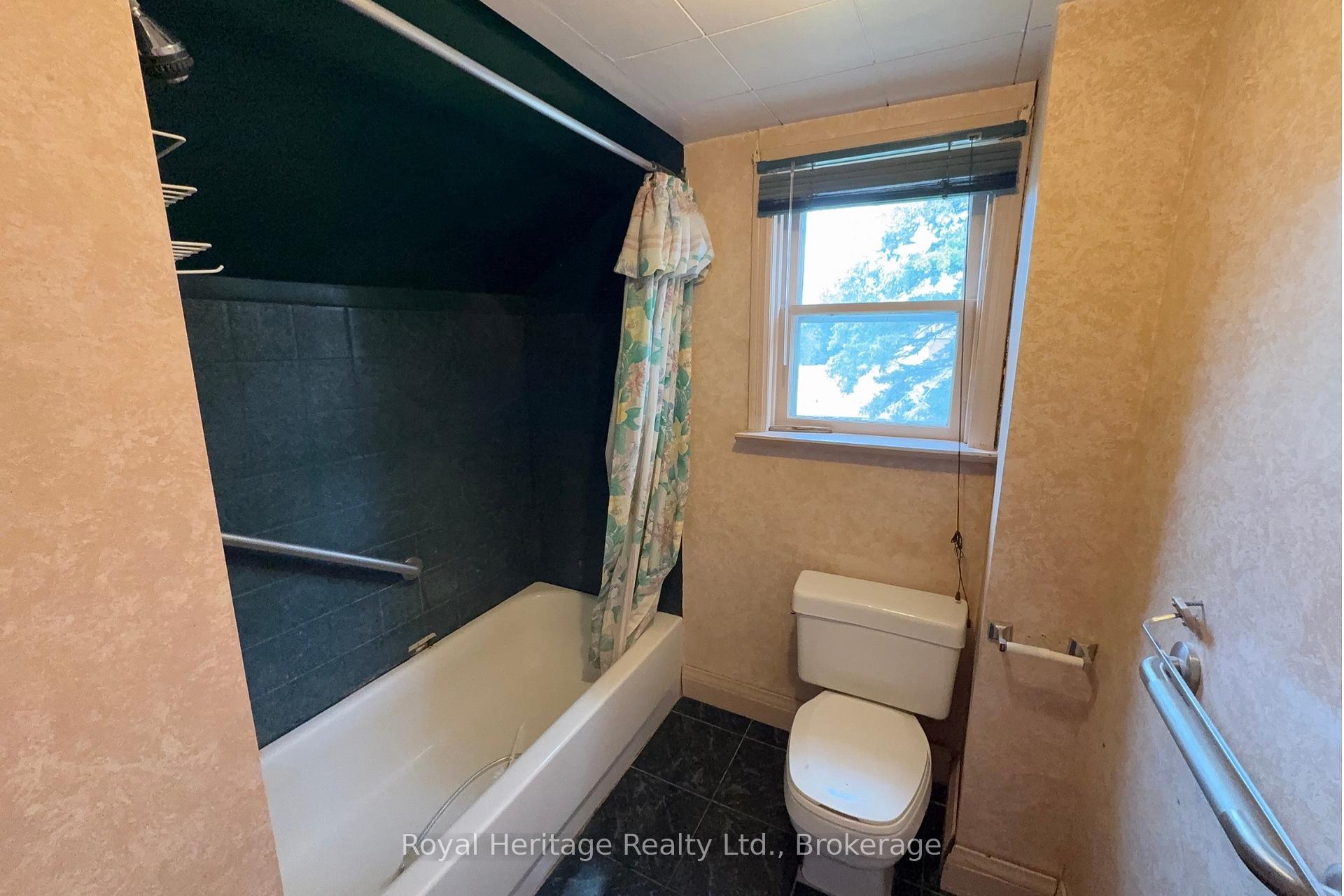 Photo 32 of 12 Dufferin Street, Brighton — HOMEH