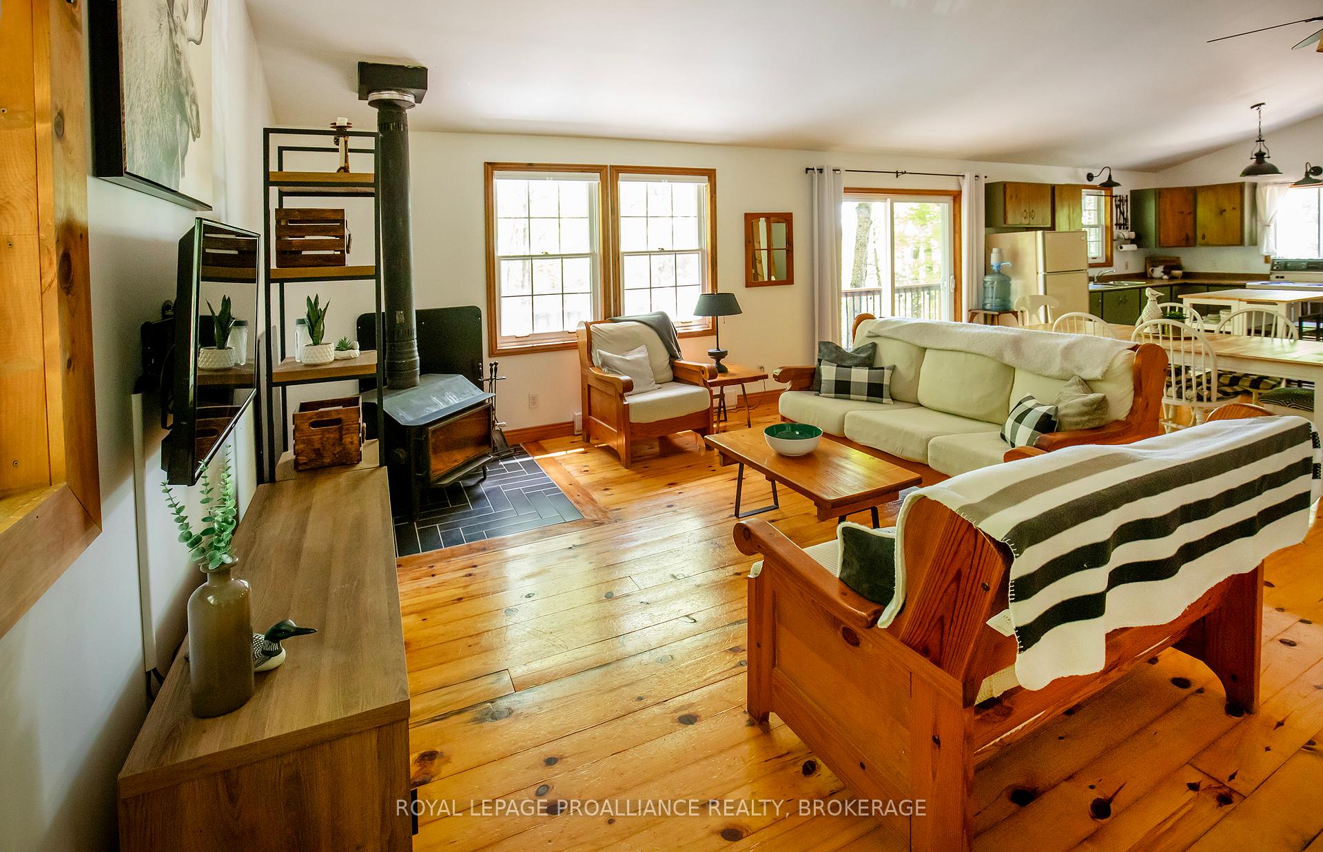 Photo 9 of 1101 Price Road, Frontenac, Frontenac Centre — HOMEH