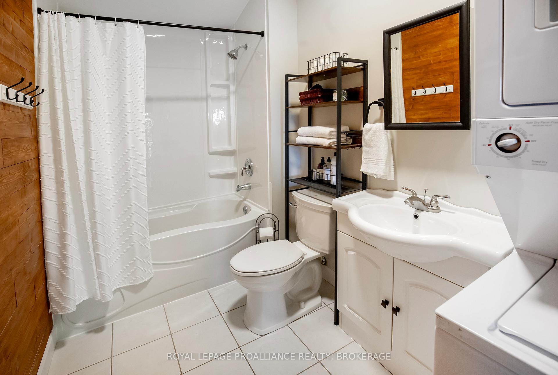 Photo 15 of 1101 Price Road, Frontenac, Frontenac Centre — HOMEH