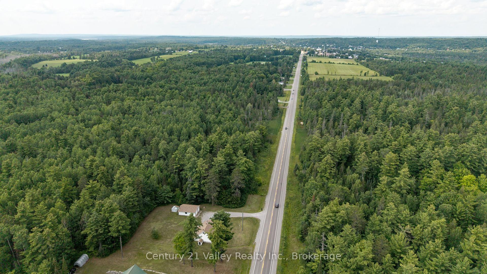 Photo 4 of 33949 41 Highway, Bonnechere Valley, Eganville/Bonnechere Twp — HOMEH