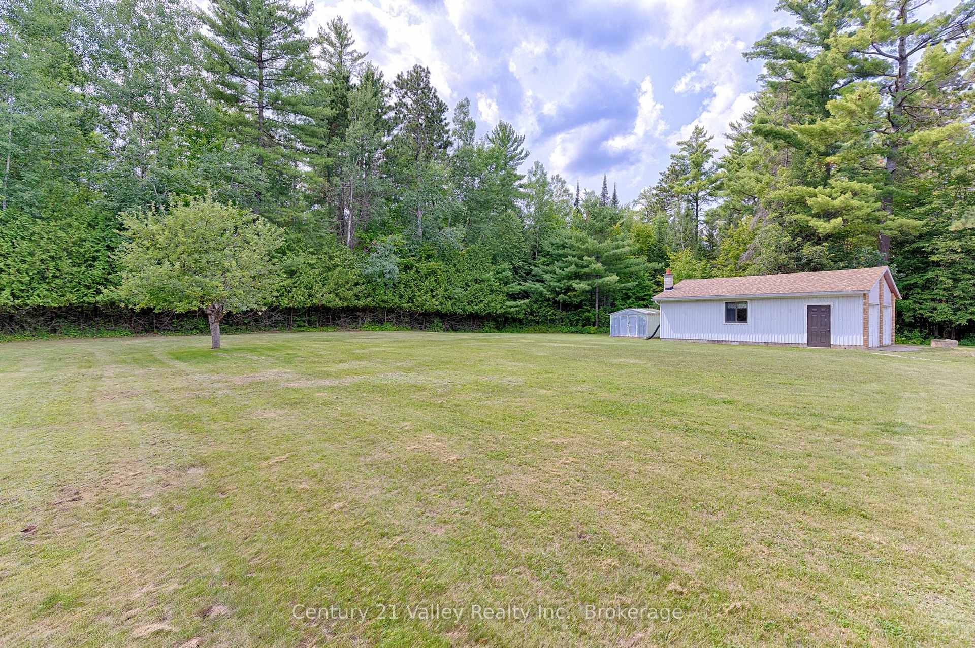 Photo 9 of 33949 41 Highway, Bonnechere Valley, Eganville/Bonnechere Twp — HOMEH