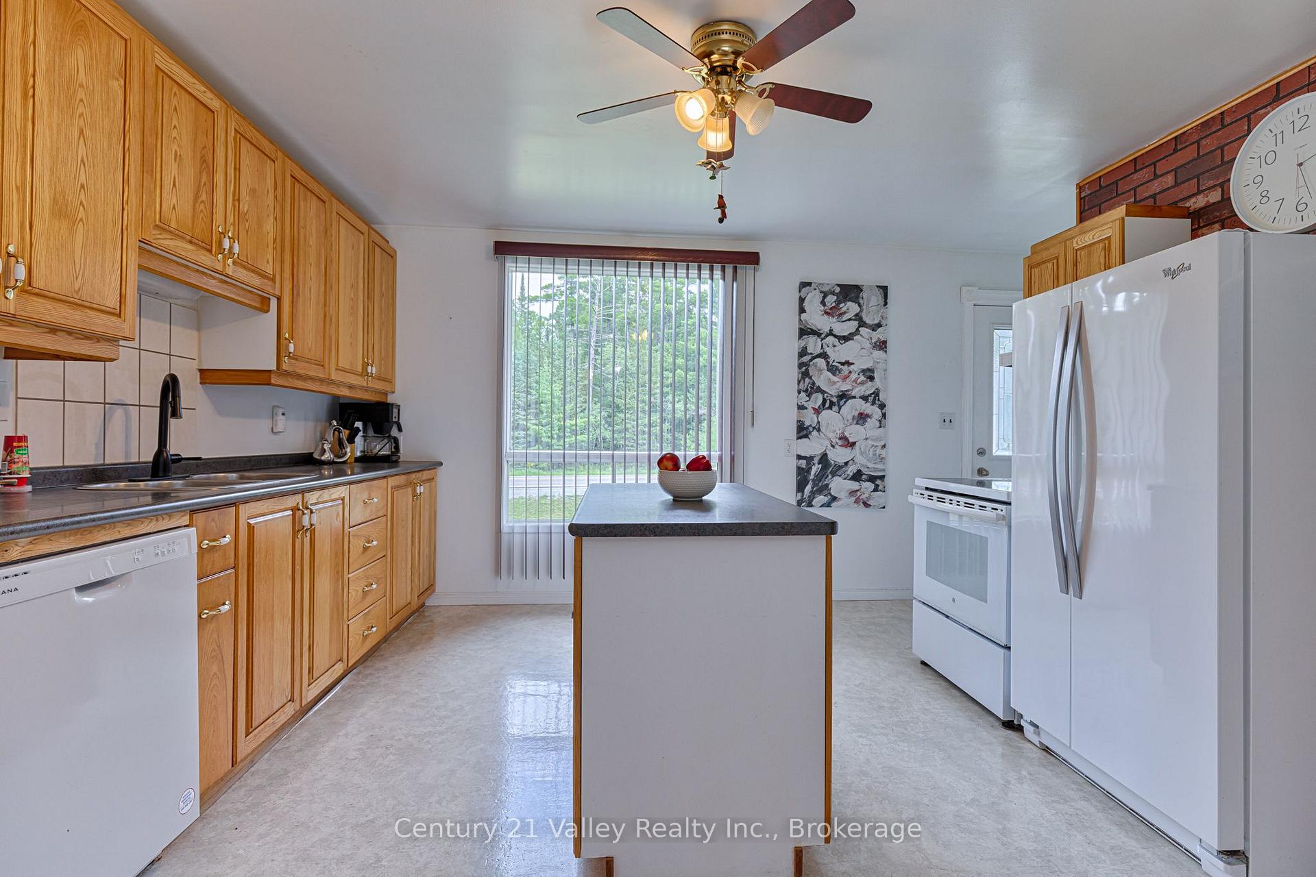 Photo 18 of 33949 41 Highway, Bonnechere Valley, Eganville/Bonnechere Twp — HOMEH