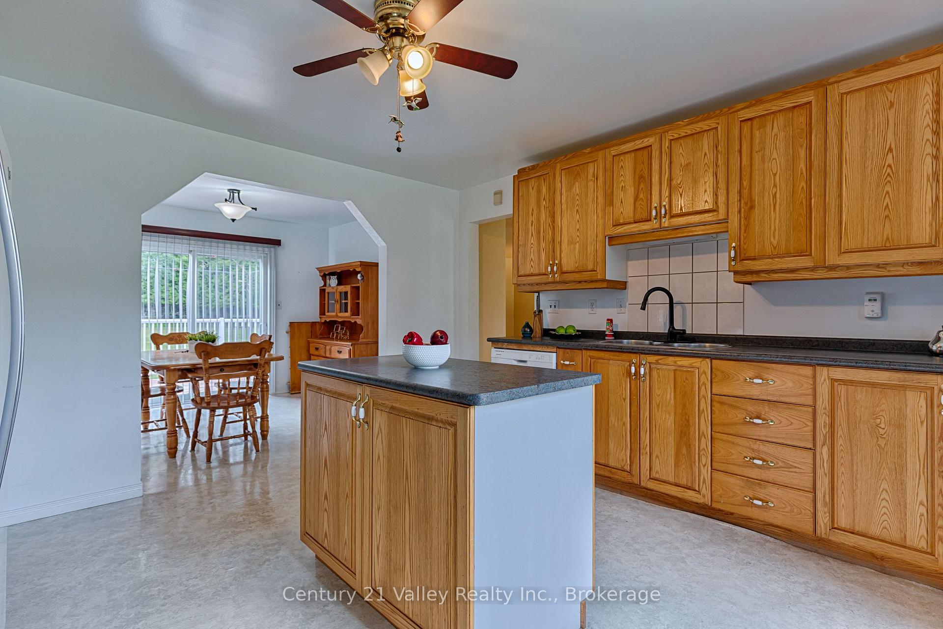 Photo 20 of 33949 41 Highway, Bonnechere Valley, Eganville/Bonnechere Twp — HOMEH