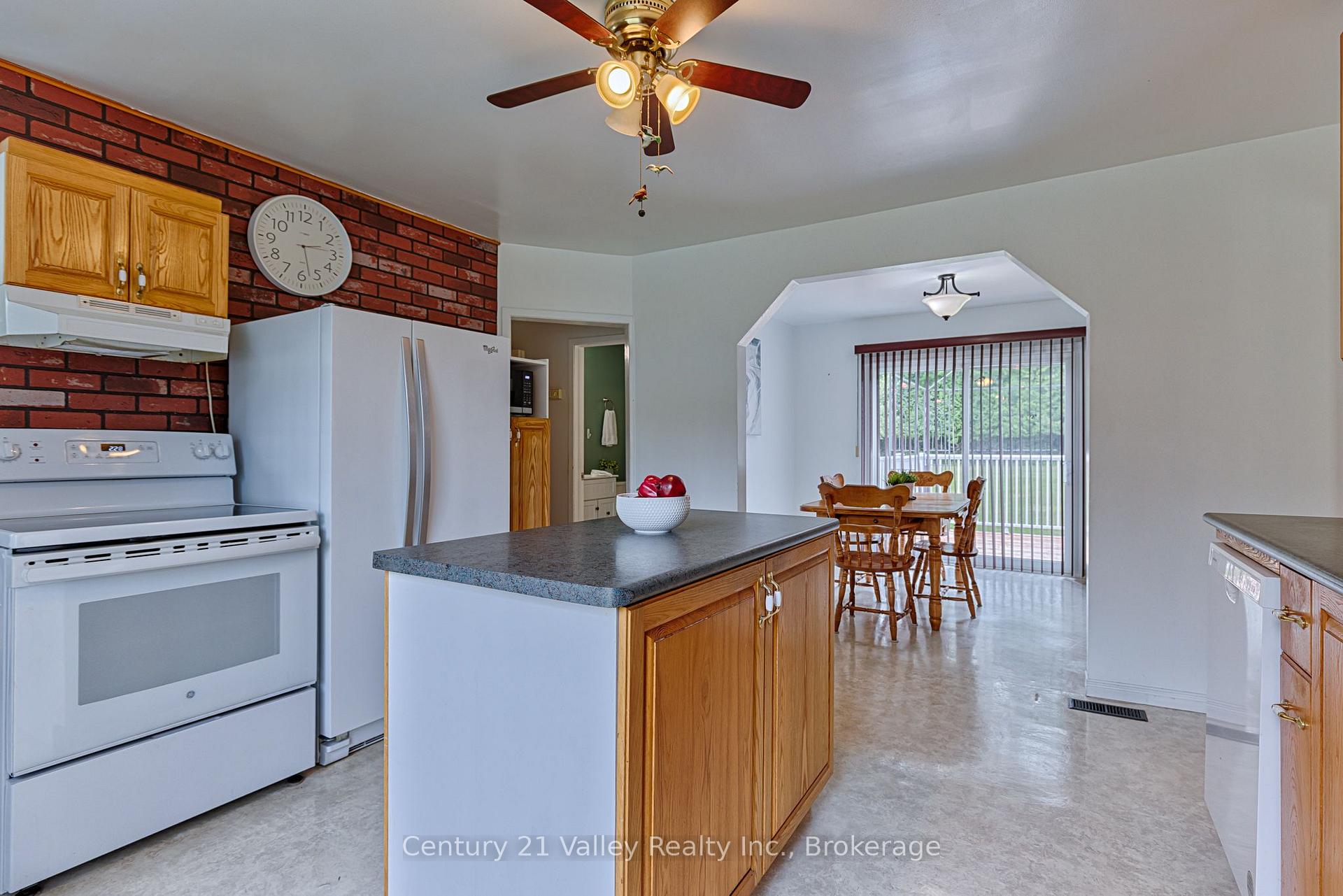 Photo 21 of 33949 41 Highway, Bonnechere Valley, Eganville/Bonnechere Twp — HOMEH