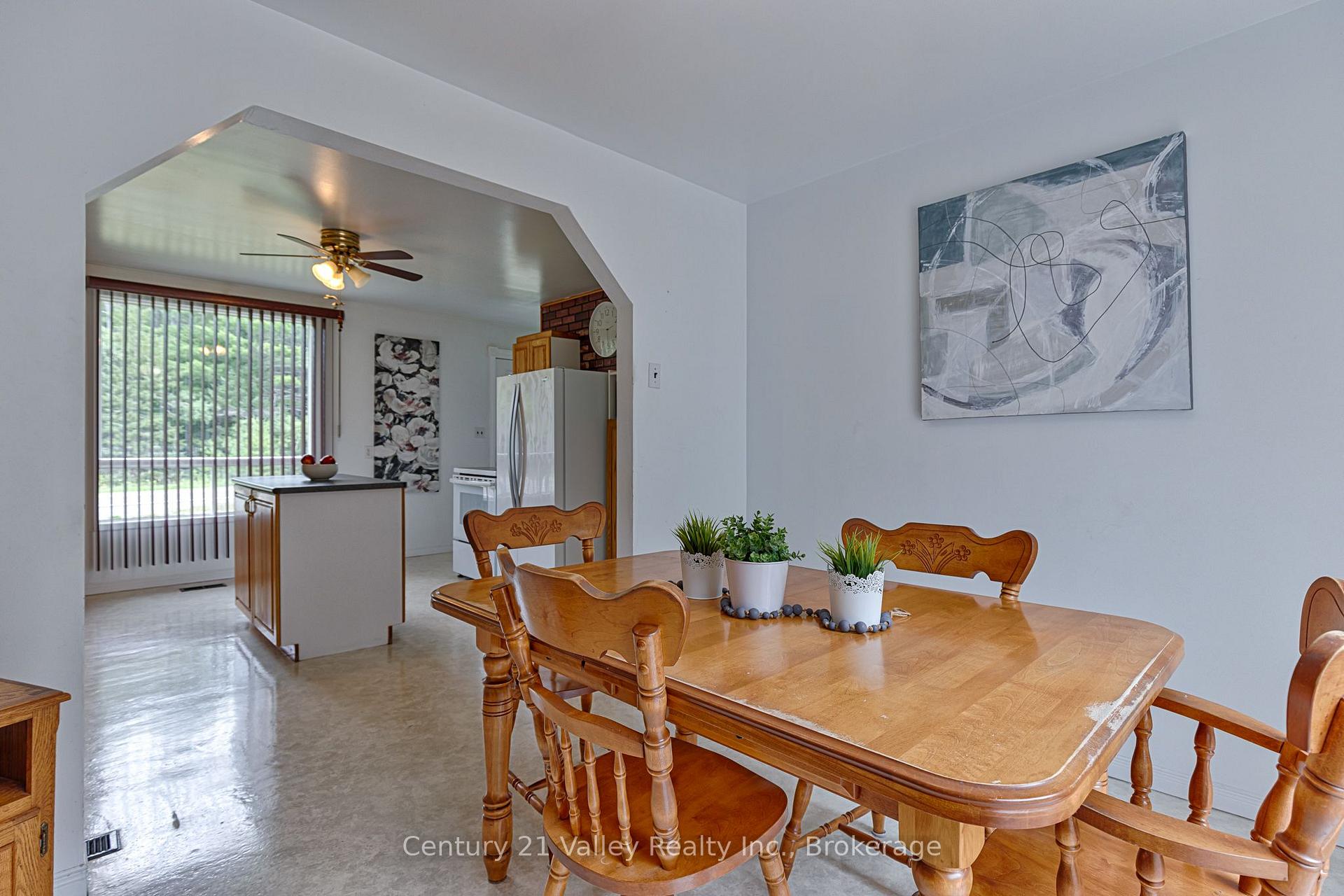Photo 23 of 33949 41 Highway, Bonnechere Valley, Eganville/Bonnechere Twp — HOMEH
