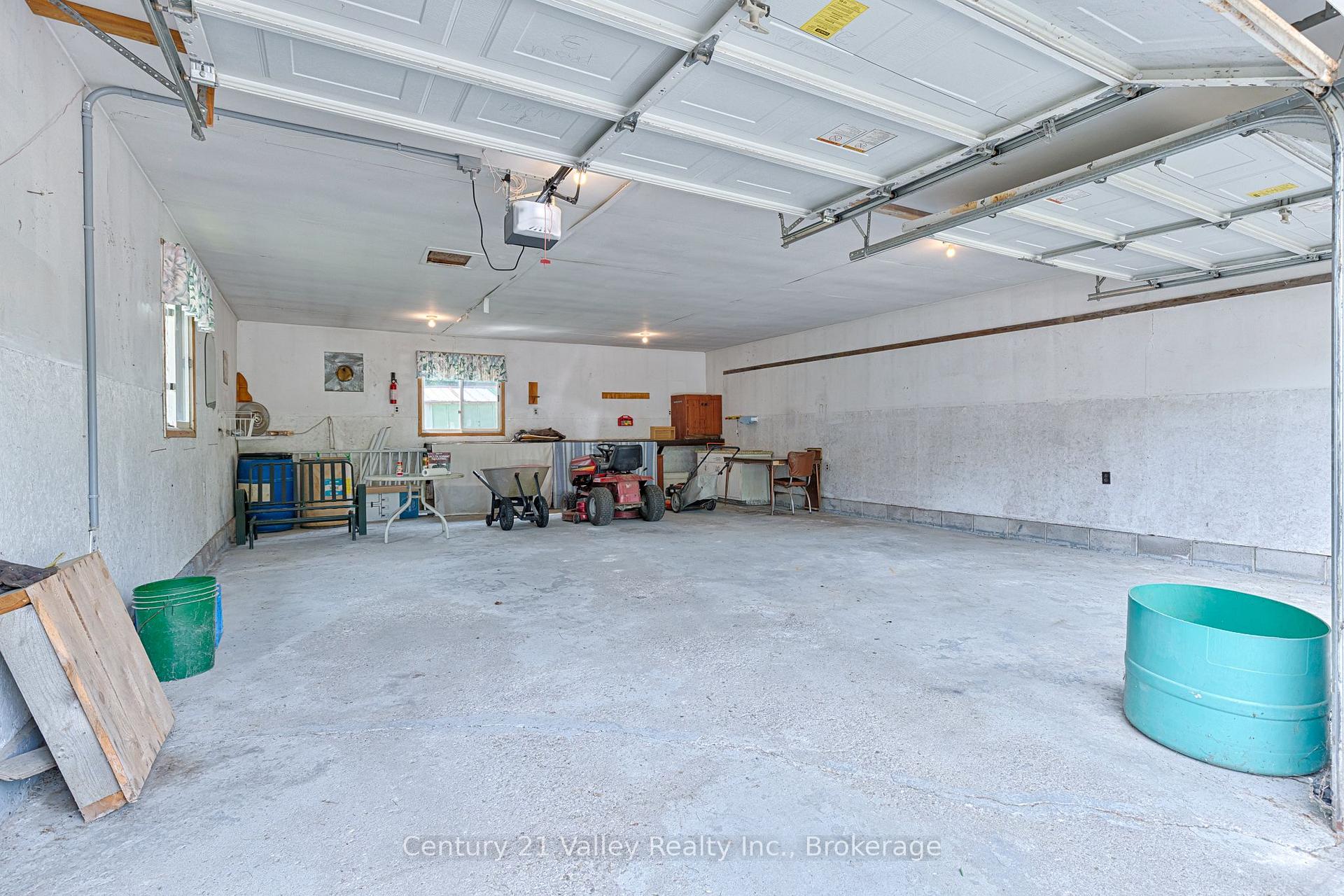 Photo 34 of 33949 41 Highway, Bonnechere Valley, Eganville/Bonnechere Twp — HOMEH