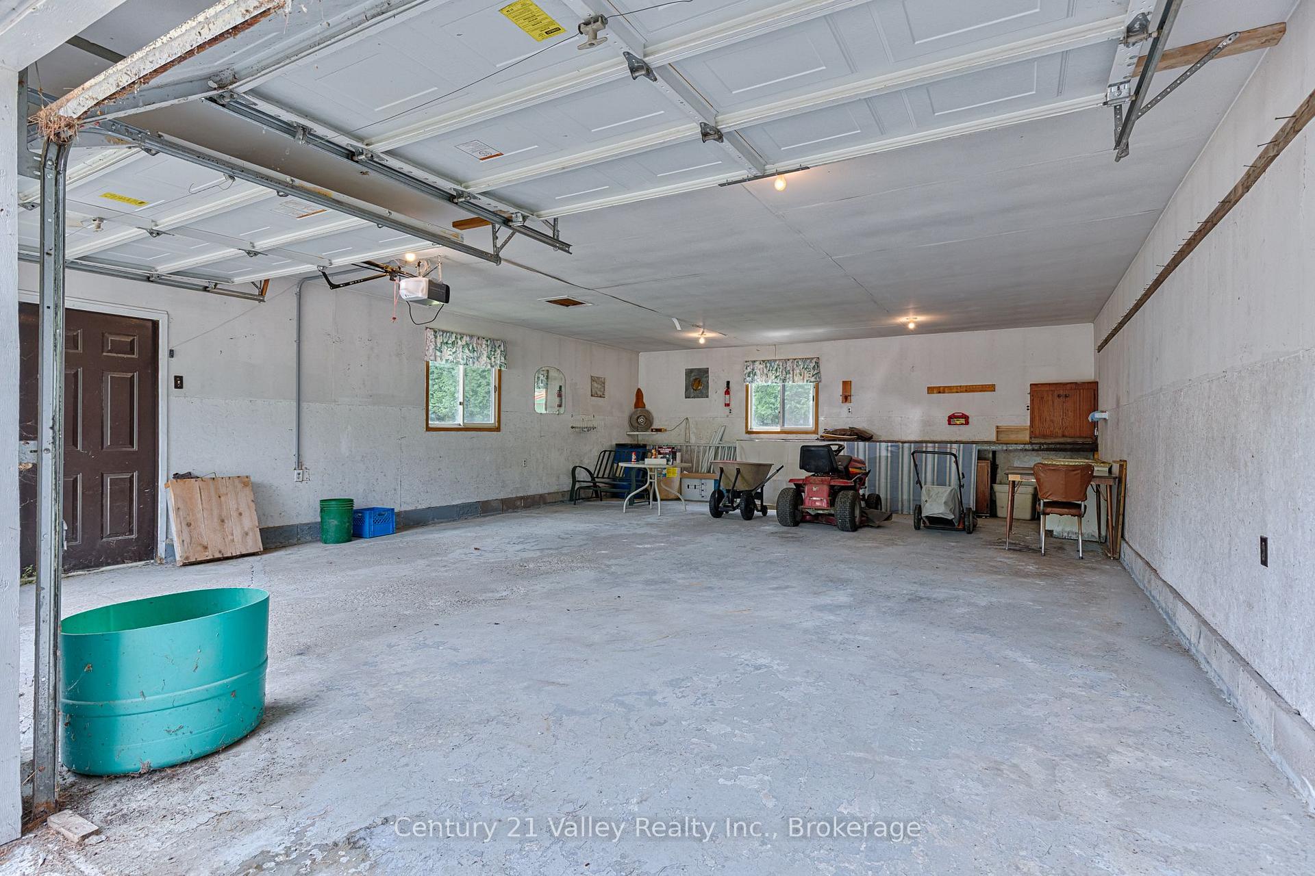 Photo 35 of 33949 41 Highway, Bonnechere Valley, Eganville/Bonnechere Twp — HOMEH