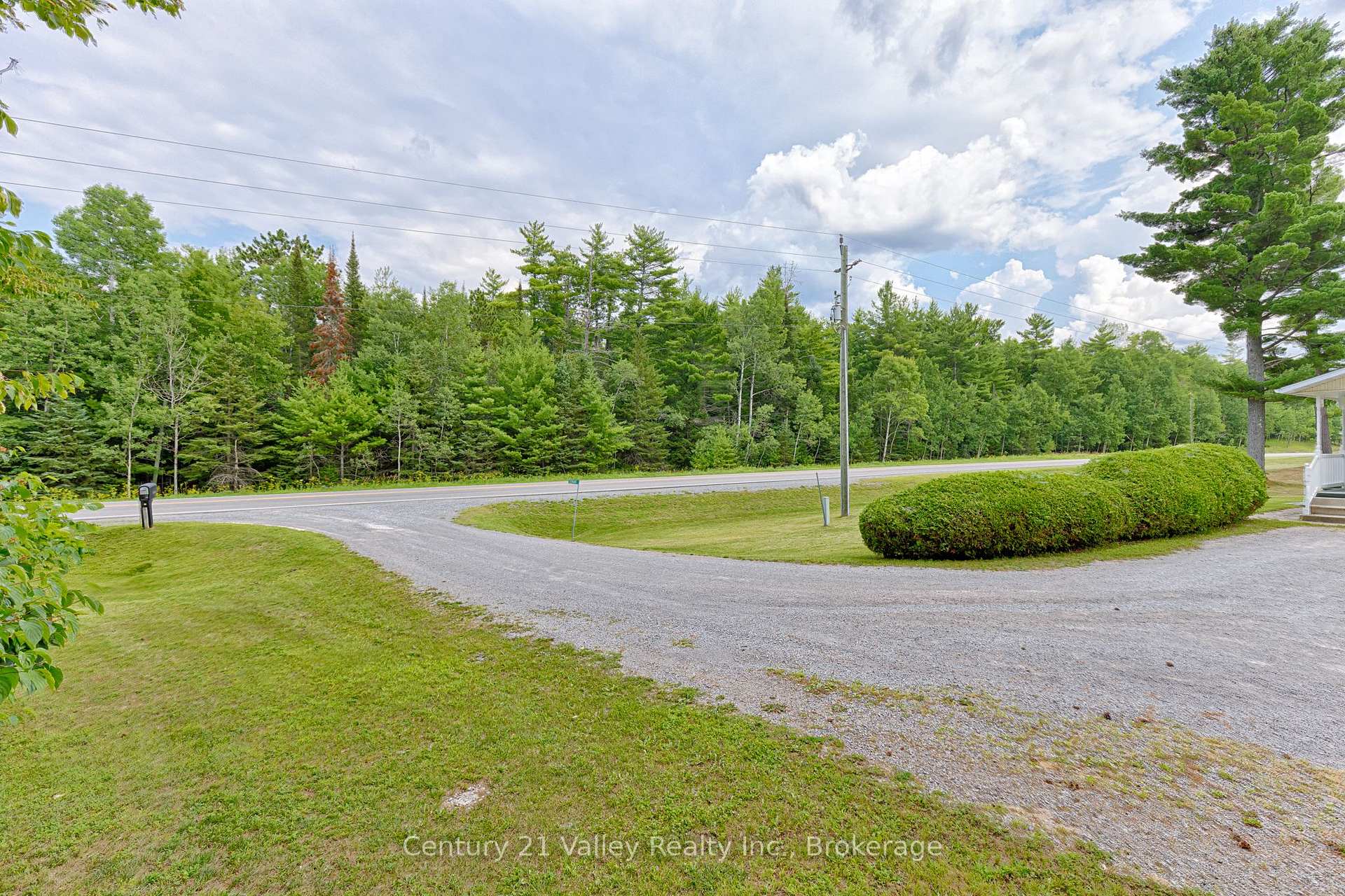 Photo 36 of 33949 41 Highway, Bonnechere Valley, Eganville/Bonnechere Twp — HOMEH