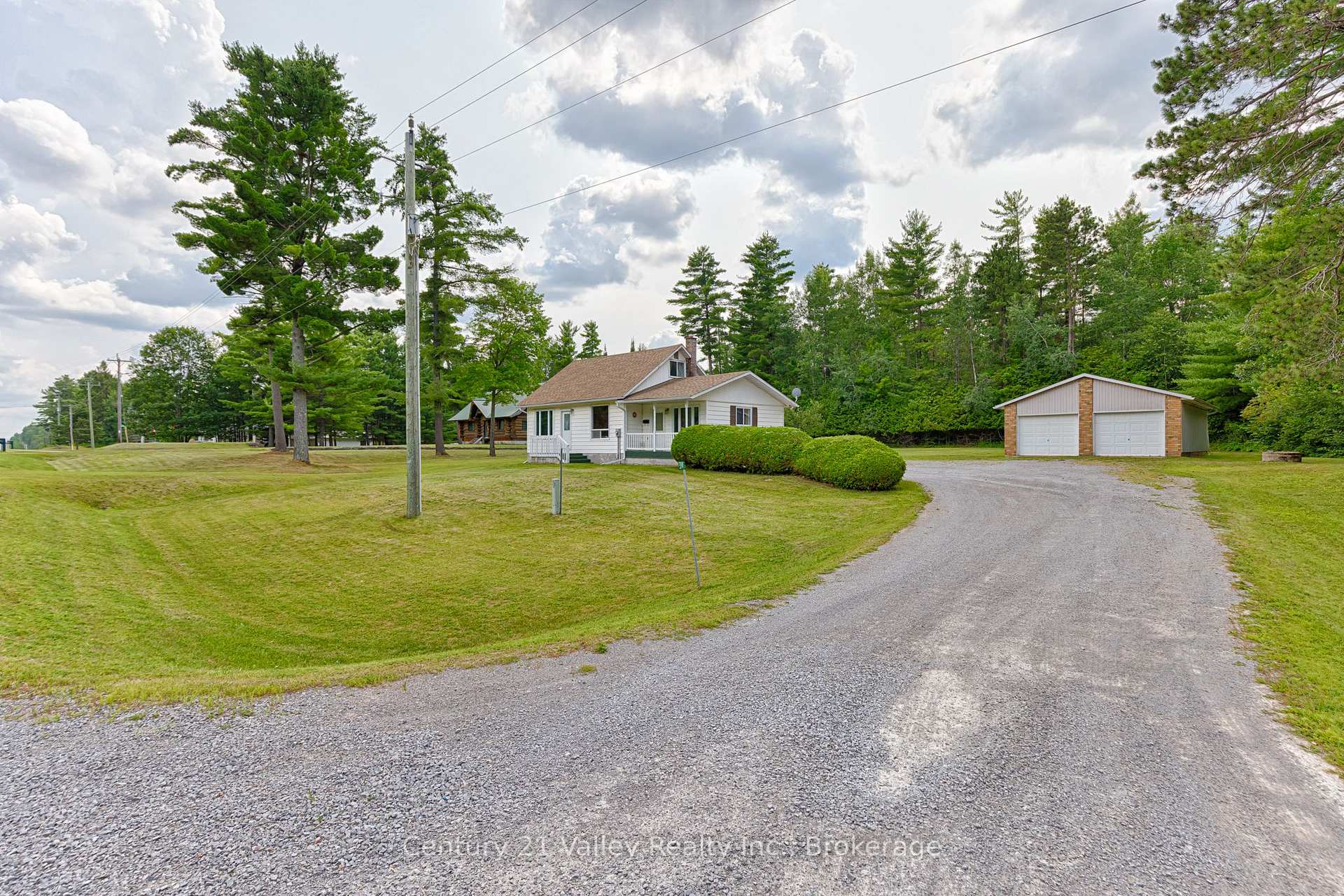 Photo 39 of 33949 41 Highway, Bonnechere Valley, Eganville/Bonnechere Twp — HOMEH