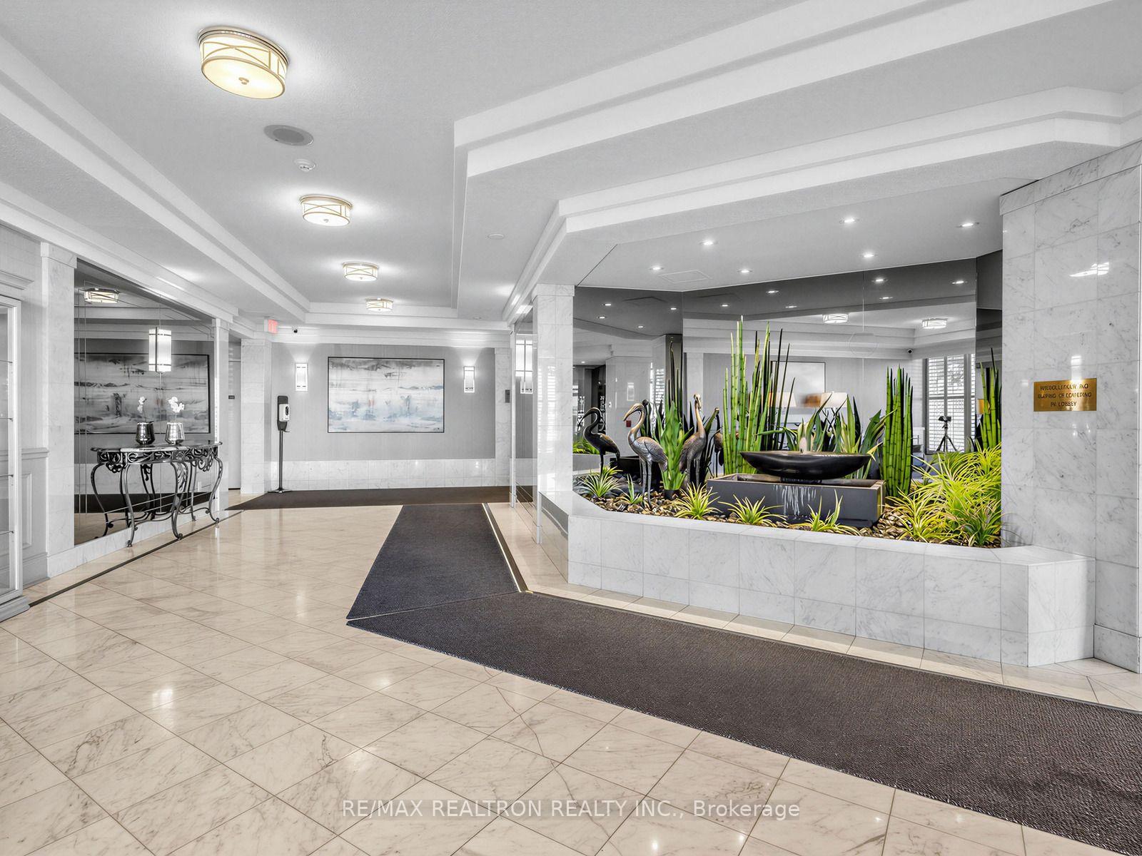 Photo 4 of Unit 1079, 1 Greystone Walk Drive, Scarborough, Kennedy Park — HOMEH