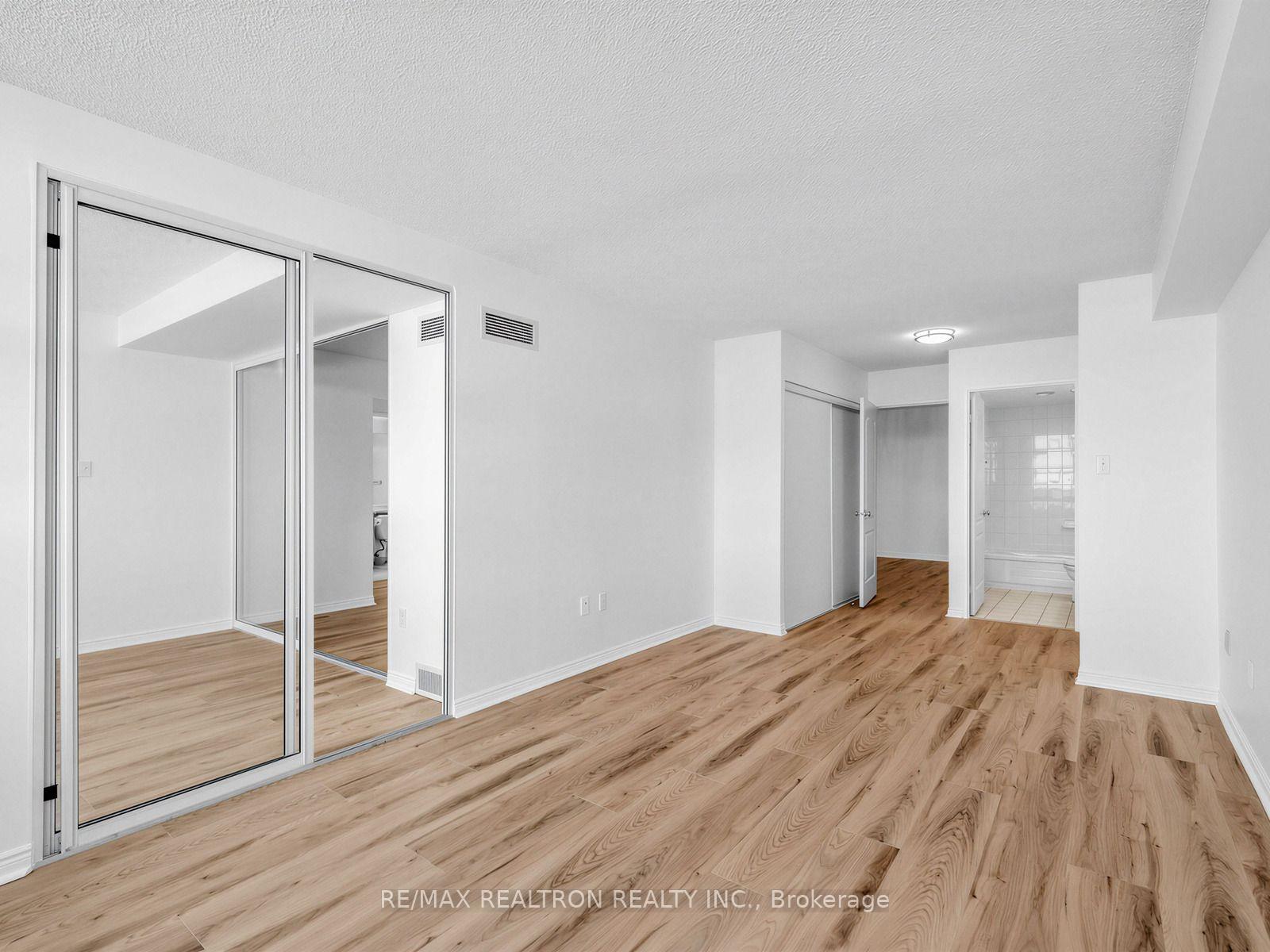 Photo 17 of Unit 1079, 1 Greystone Walk Drive, Scarborough, Kennedy Park — HOMEH