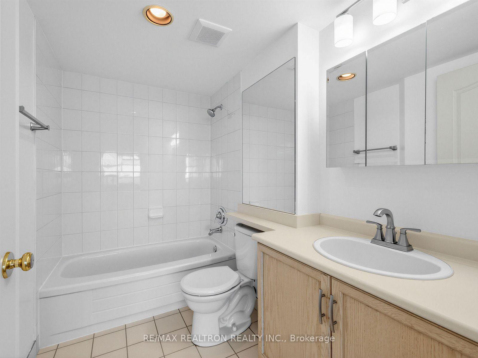 Photo 22 of Unit 1079, 1 Greystone Walk Drive, Scarborough, Kennedy Park — HOMEH