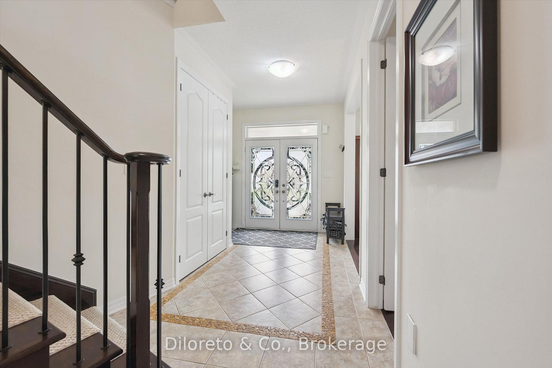 Photo 4 of 23 Lands Court, Cambridge, Silver Heights — HOMEH