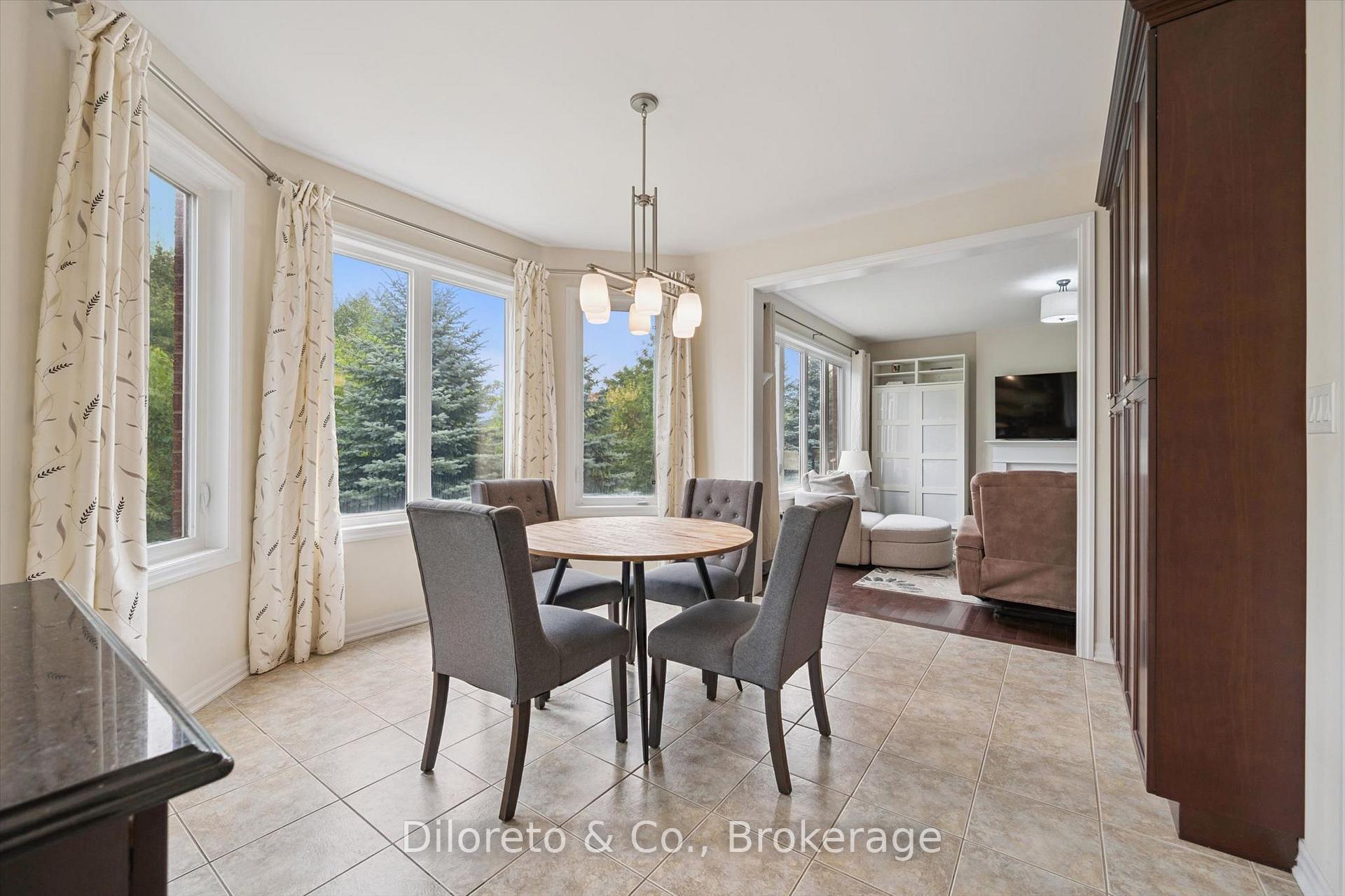 Photo 11 of 23 Lands Court, Cambridge, Silver Heights — HOMEH