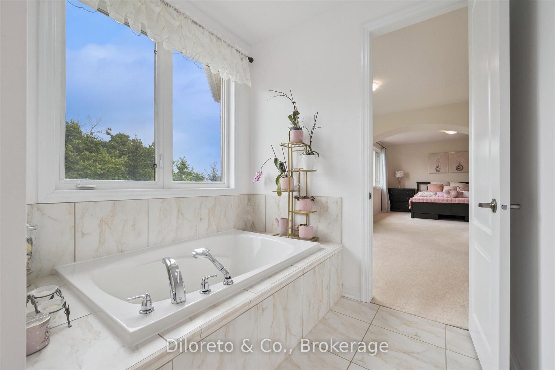 Photo 30 of 23 Lands Court, Cambridge, Silver Heights — HOMEH